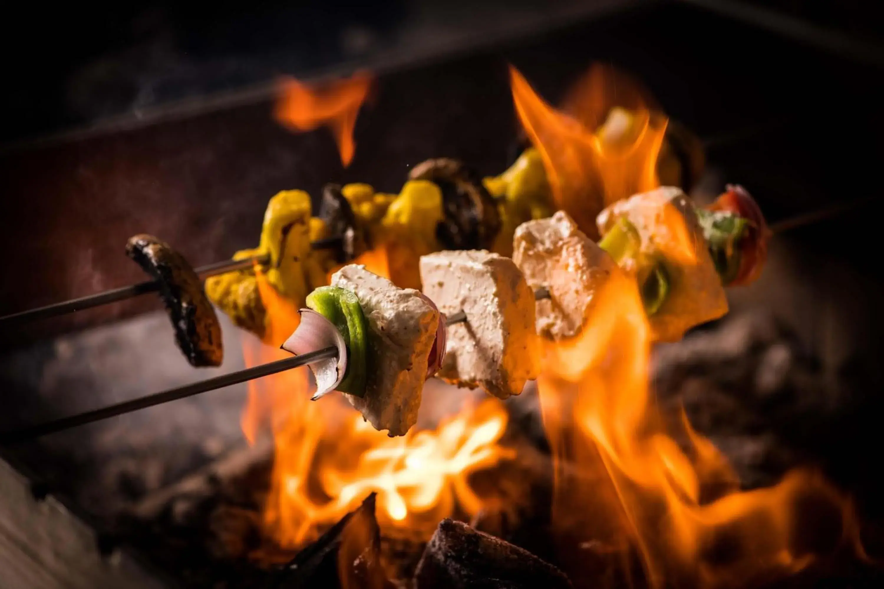 Restaurant/places to eat in Hyatt Centric Candolim Goa Restaurant/places to eat in Hyatt Centric Candolim Goa