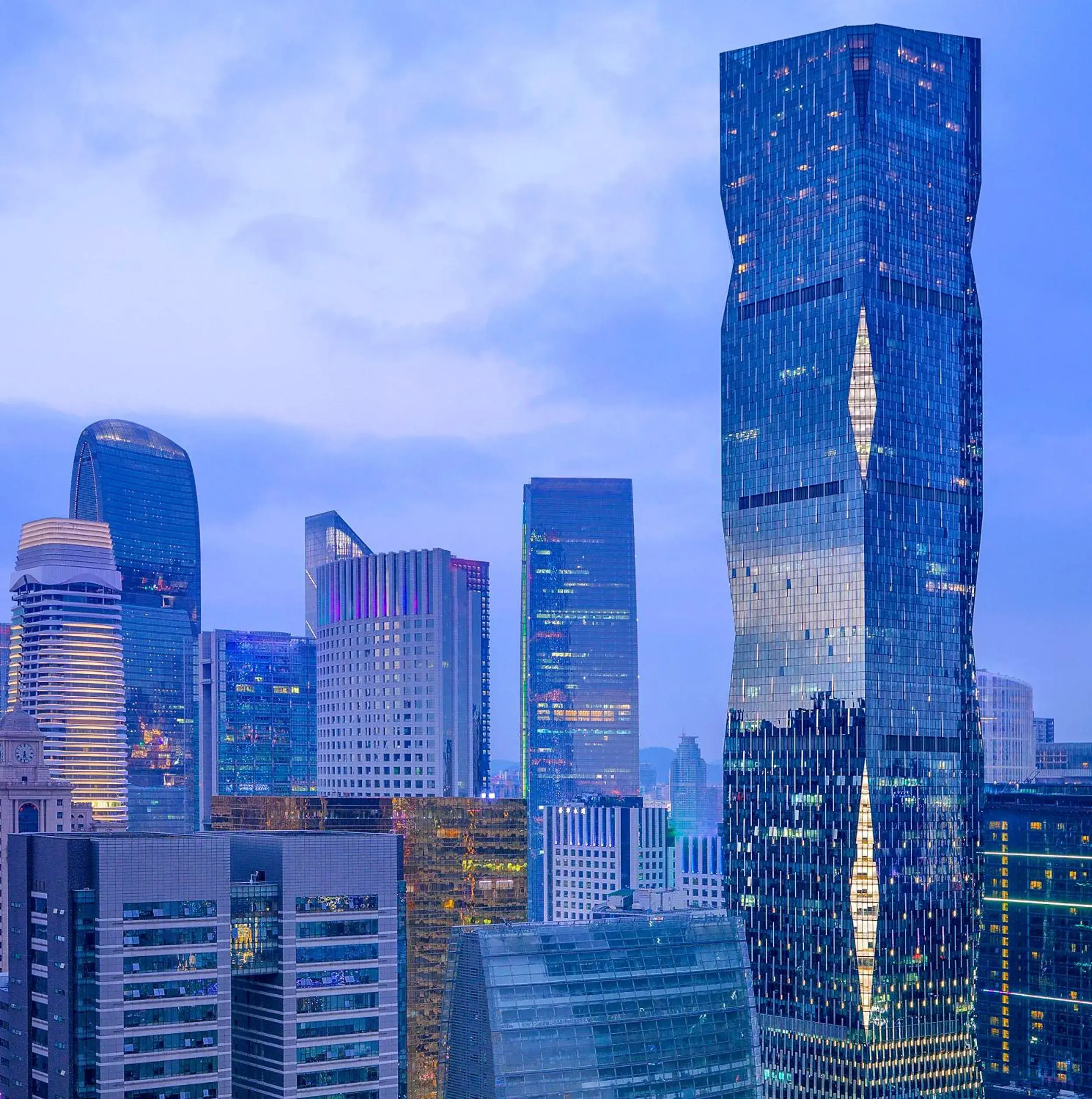 Property building in Park Hyatt Guangzhou Property building in Park Hyatt Guangzhou