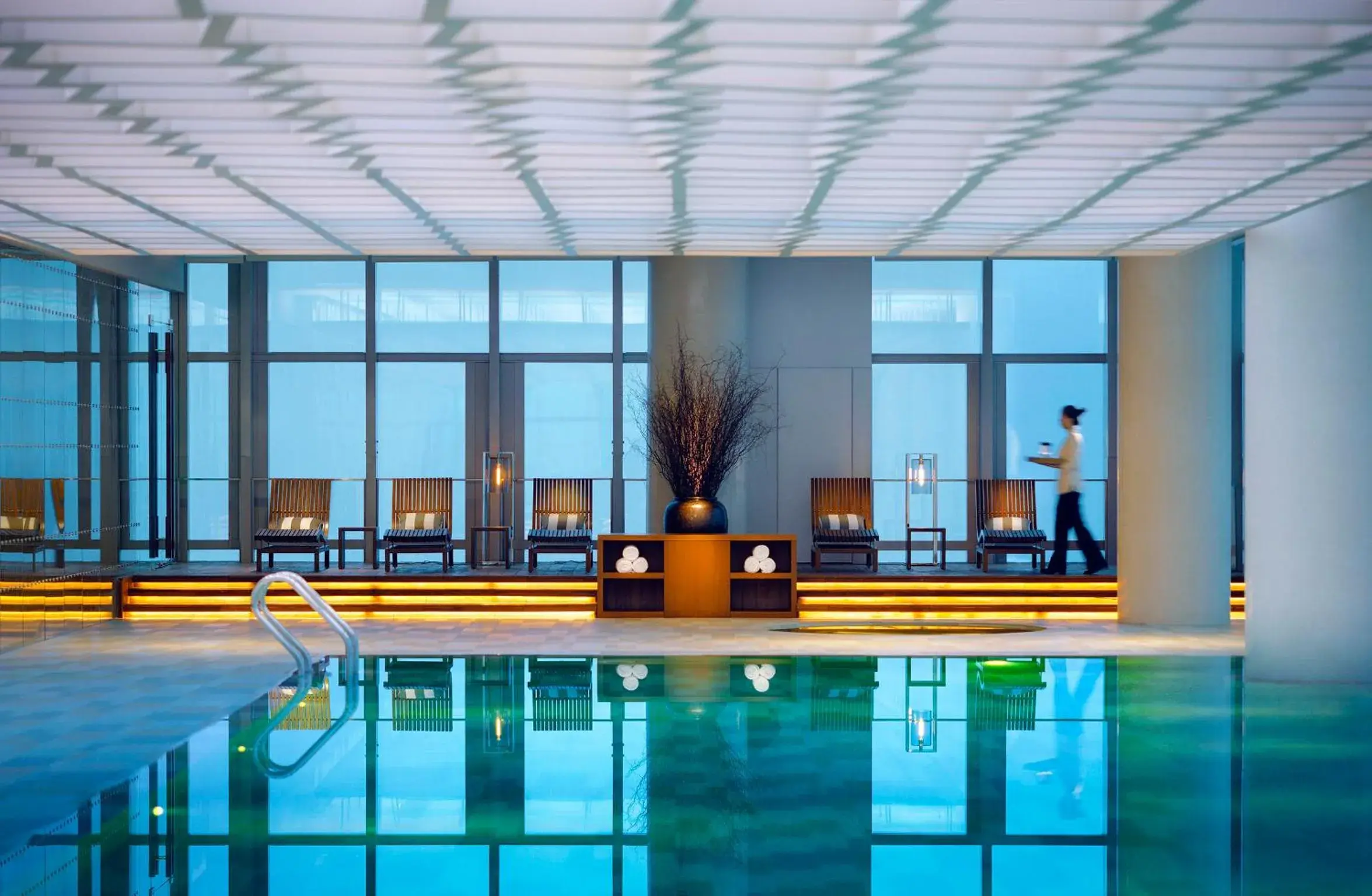 Swimming pool in Park Hyatt Guangzhou Swimming pool in Park Hyatt Guangzhou
