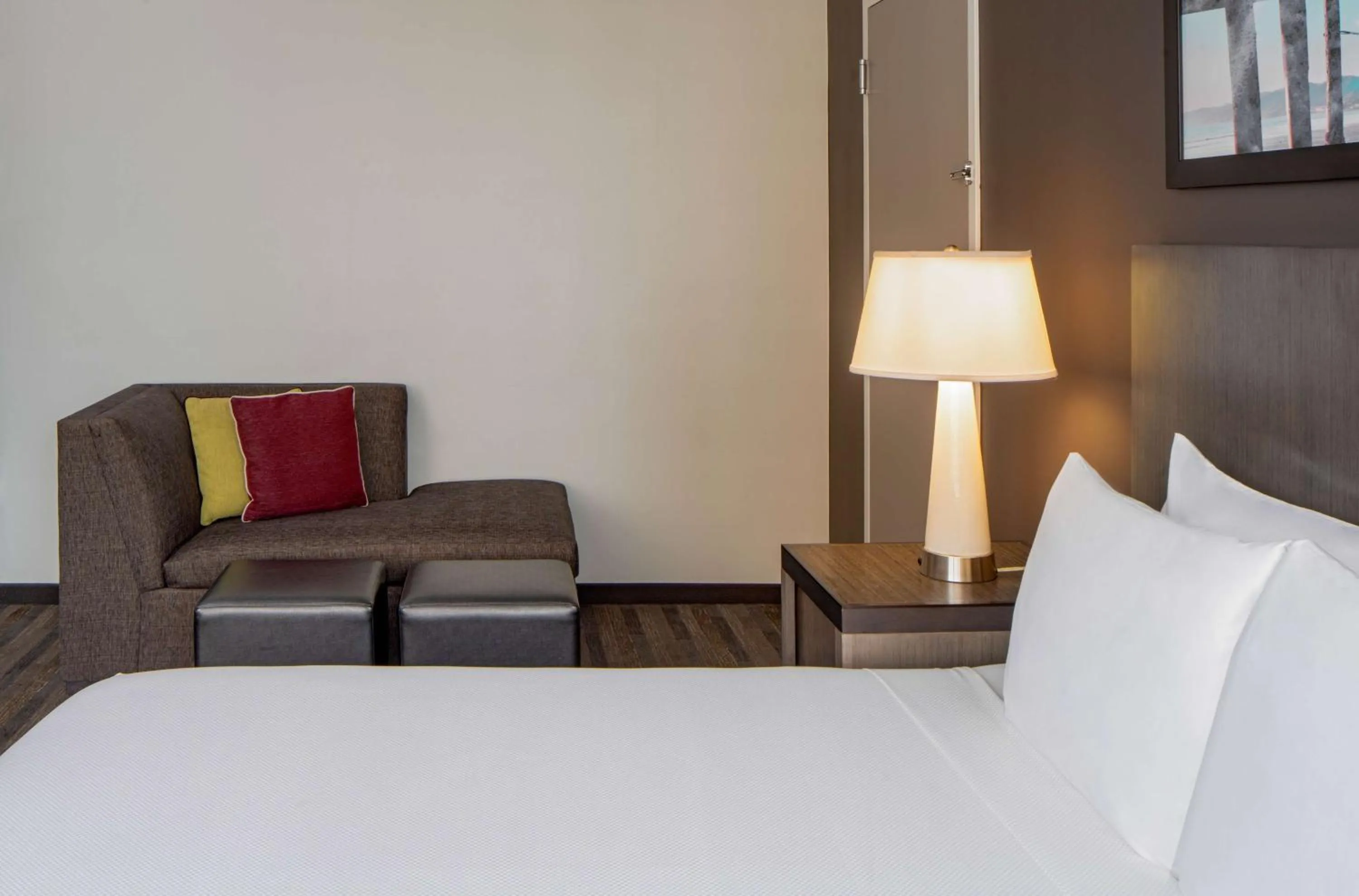 Bedroom, Bed in Hyatt House New Orleans Downtown