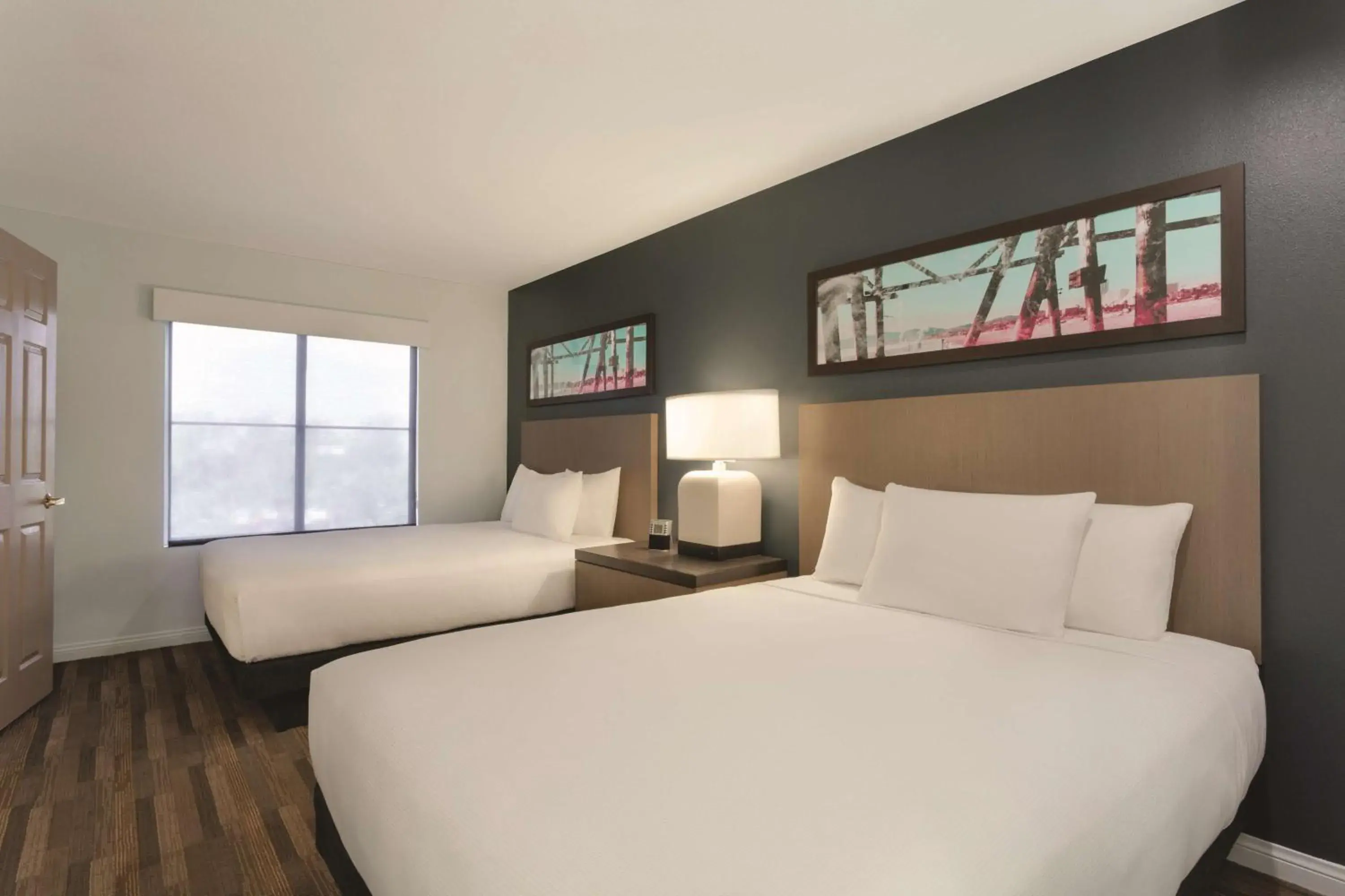 Bedroom, Bed in Hyatt House Cypress / Anaheim Bedroom, Bed in Hyatt House Cypress / Anaheim