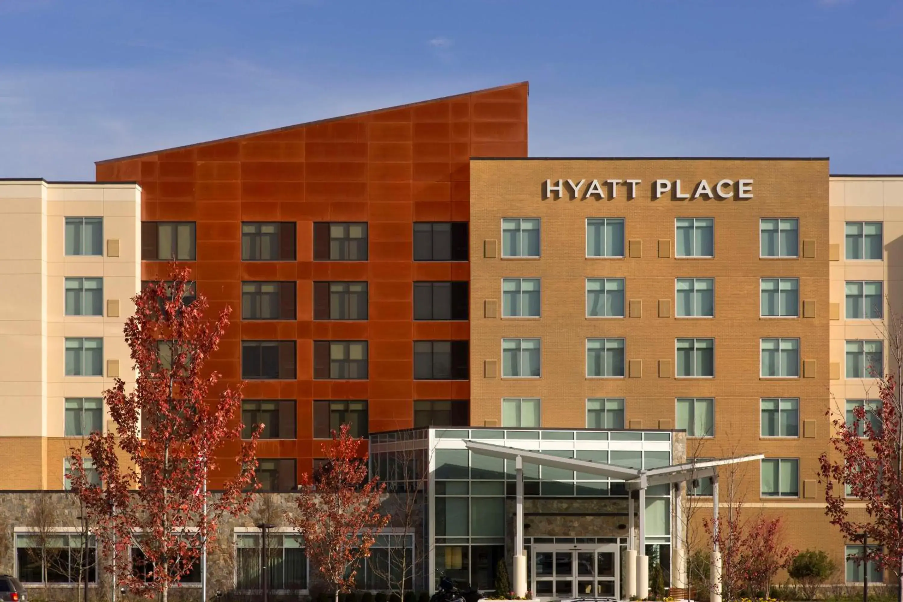 Property building in Hyatt Place Charlottesville Property building in Hyatt Place Charlottesville