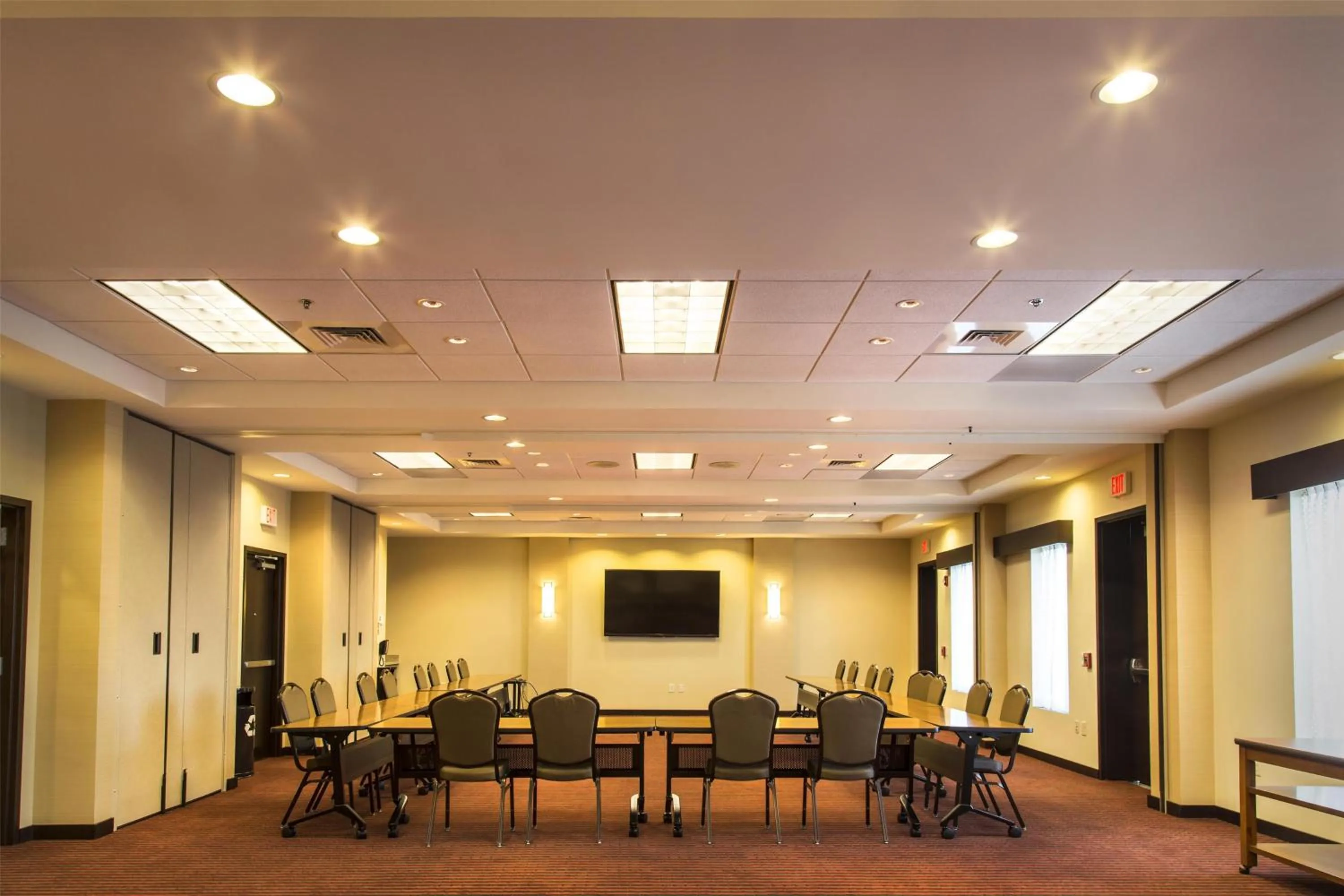 Property building in Hyatt Place Charlottesville