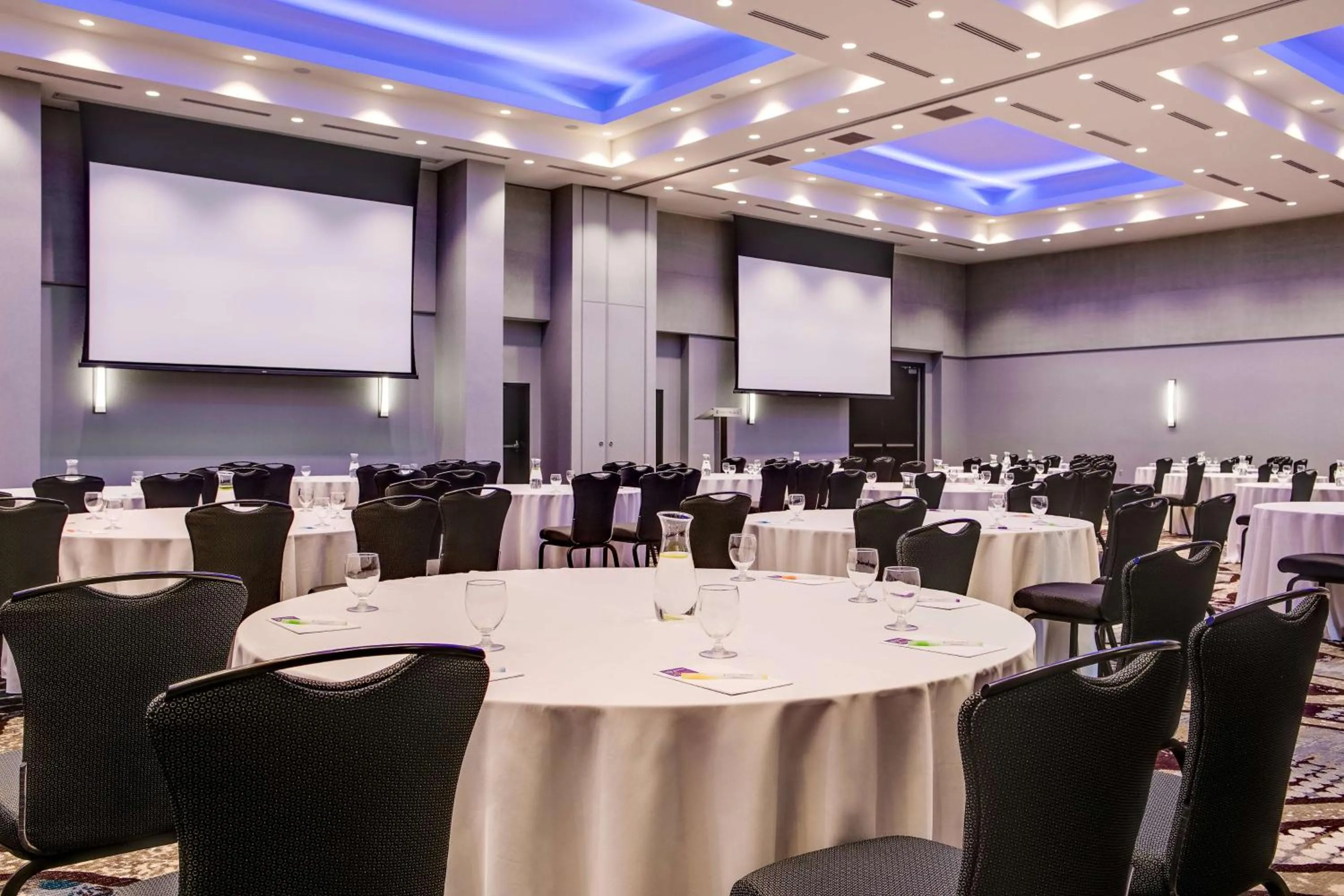 Lobby or reception in Hyatt Place Kansas City Lenexa City Center