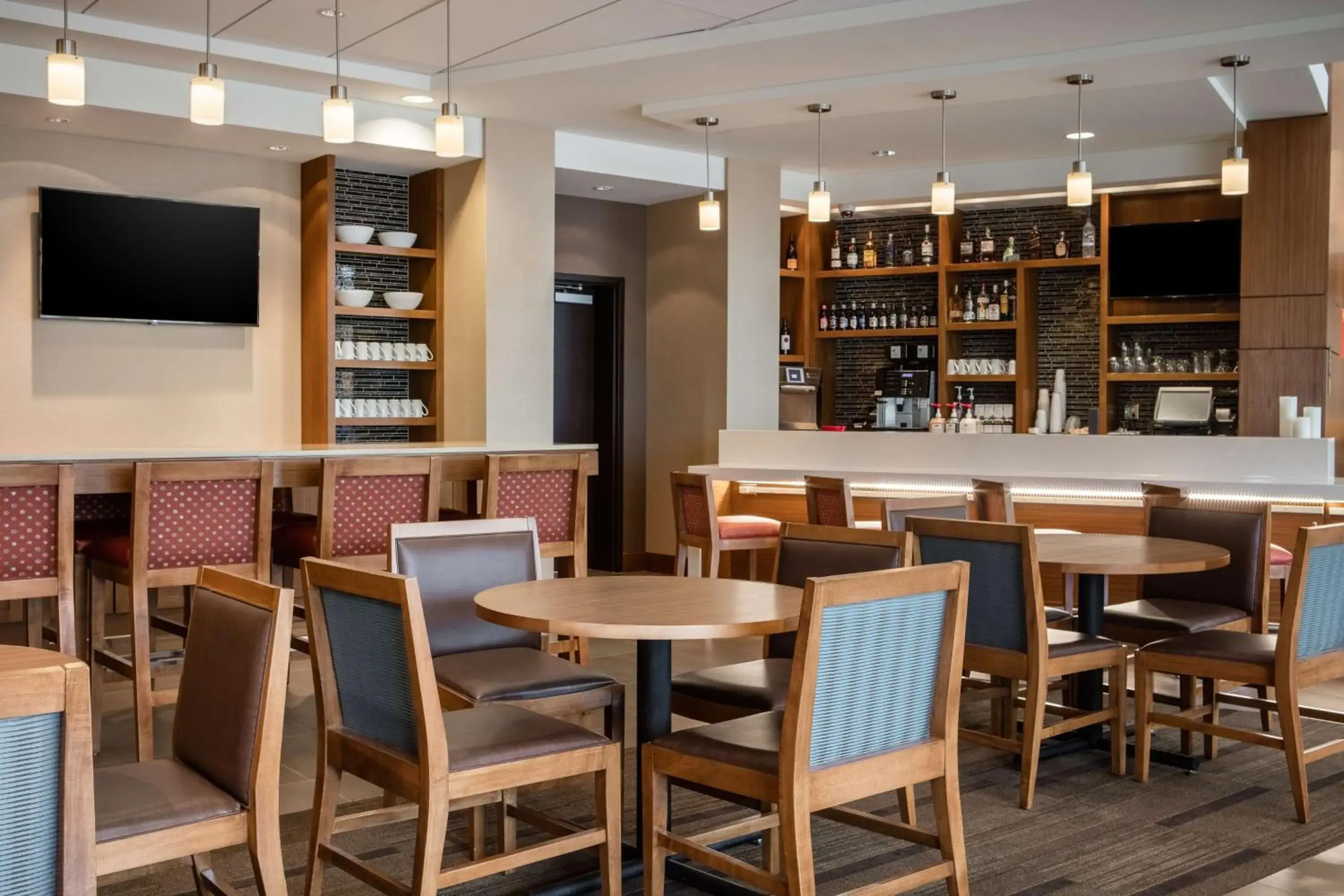 Restaurant/places to eat in Hyatt Place Kansas City Lenexa City Center Restaurant/places to eat in Hyatt Place Kansas City Lenexa City Center