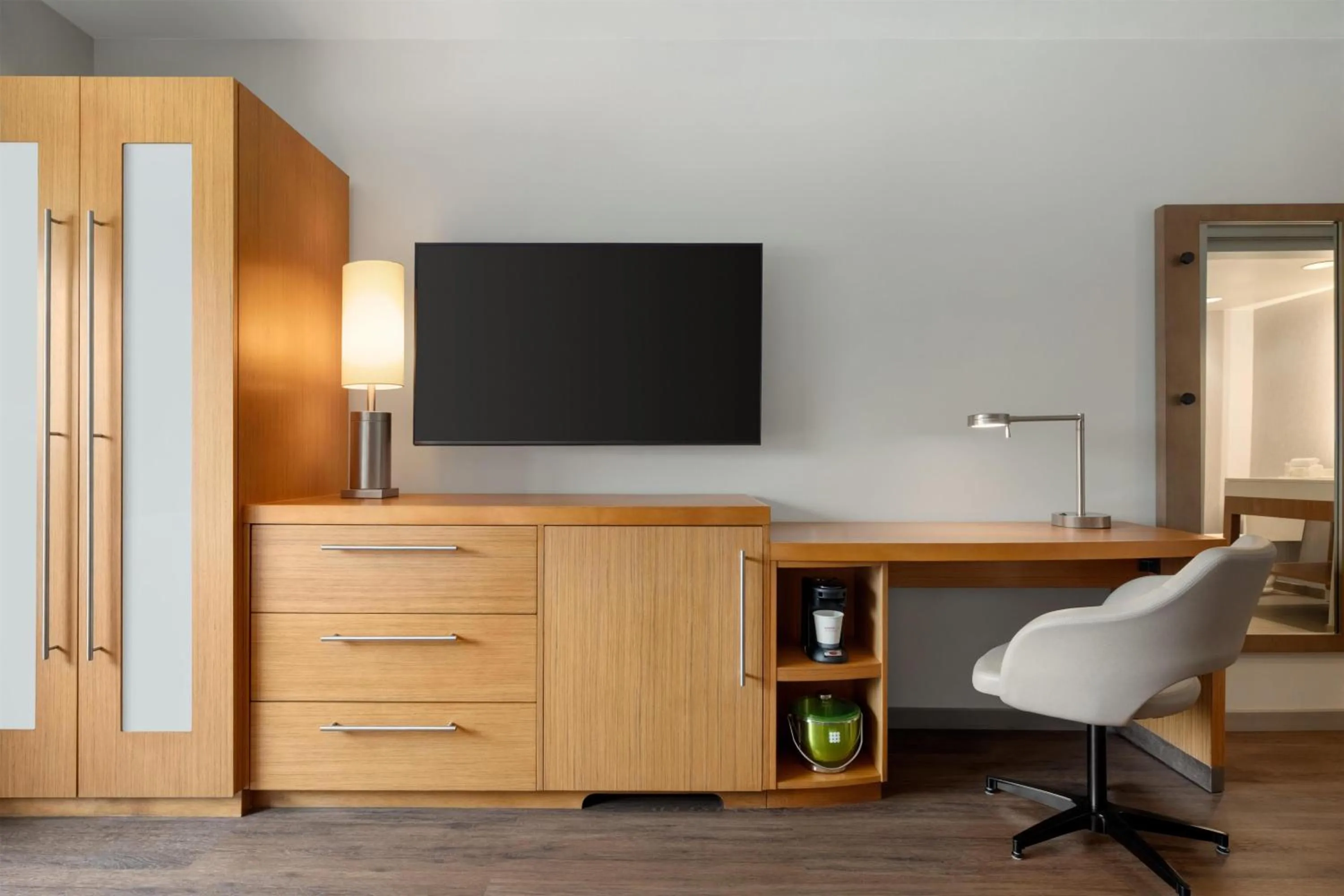 Bedroom in Hyatt Place Bloomington Indiana