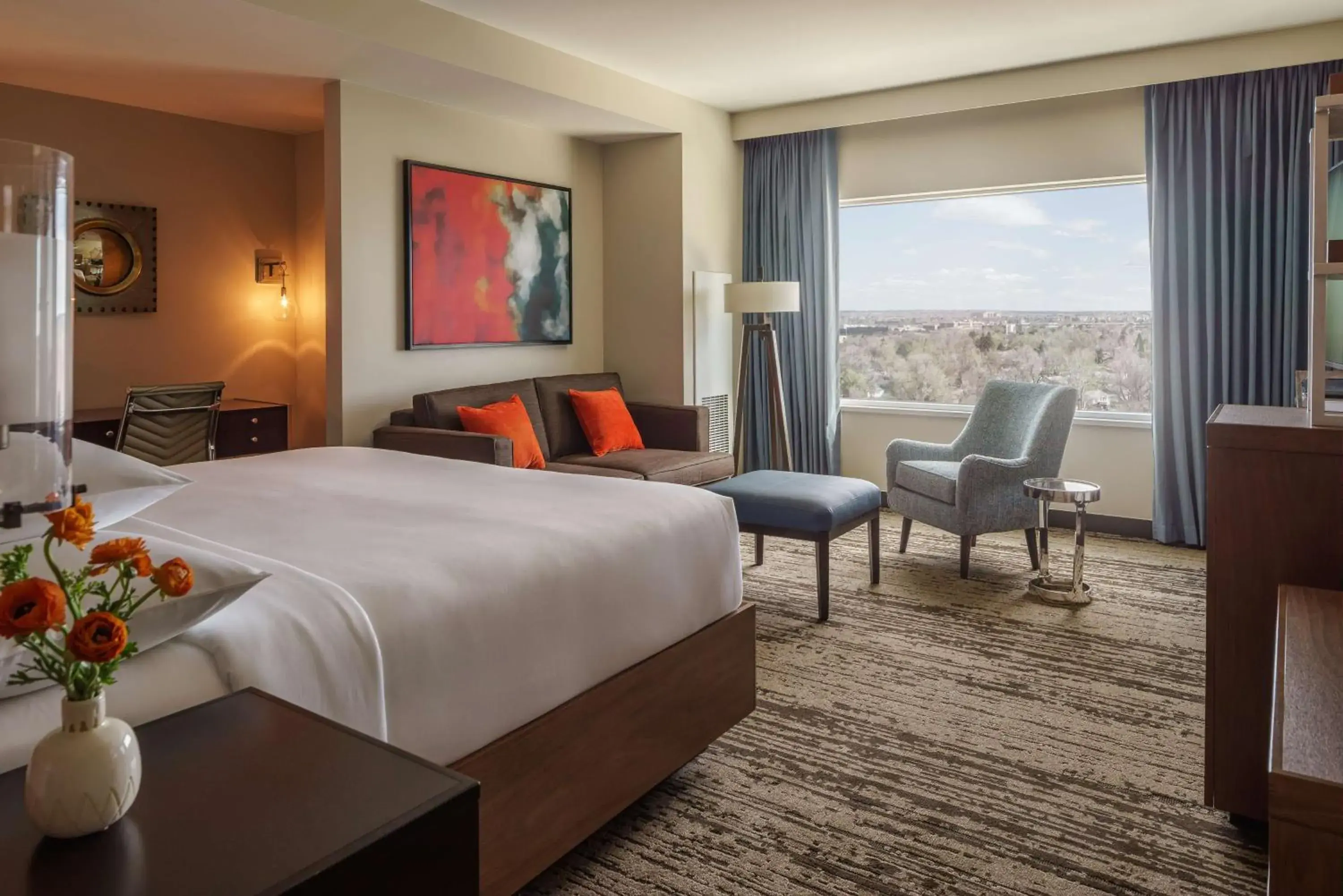 Photo of the whole room, Bed in Hyatt Regency Aurora-Denver Conference Center Photo of the whole room, Bed in Hyatt Regency Aurora-Denver Conference Center