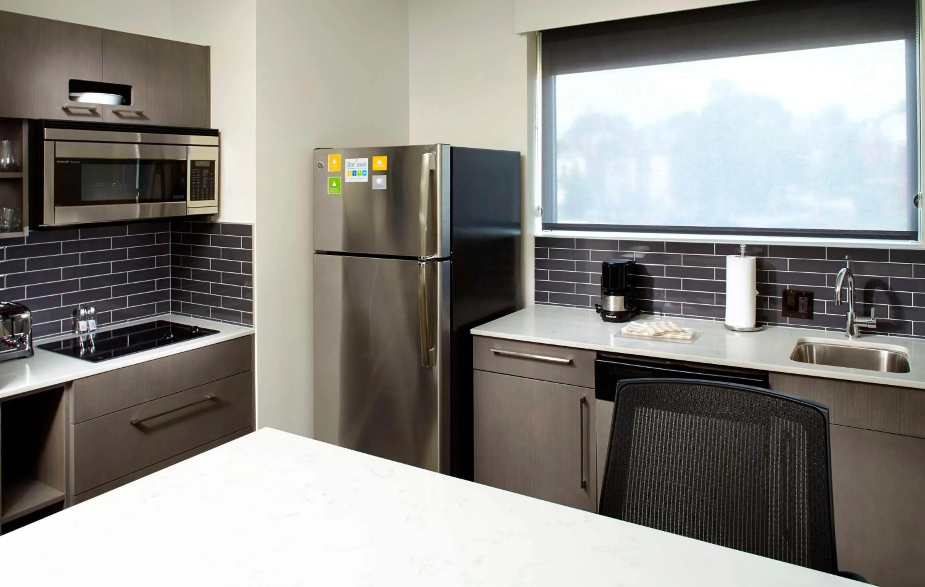 Photo of the whole room in Hyatt House Pittsburgh Bloomfield Shadyside