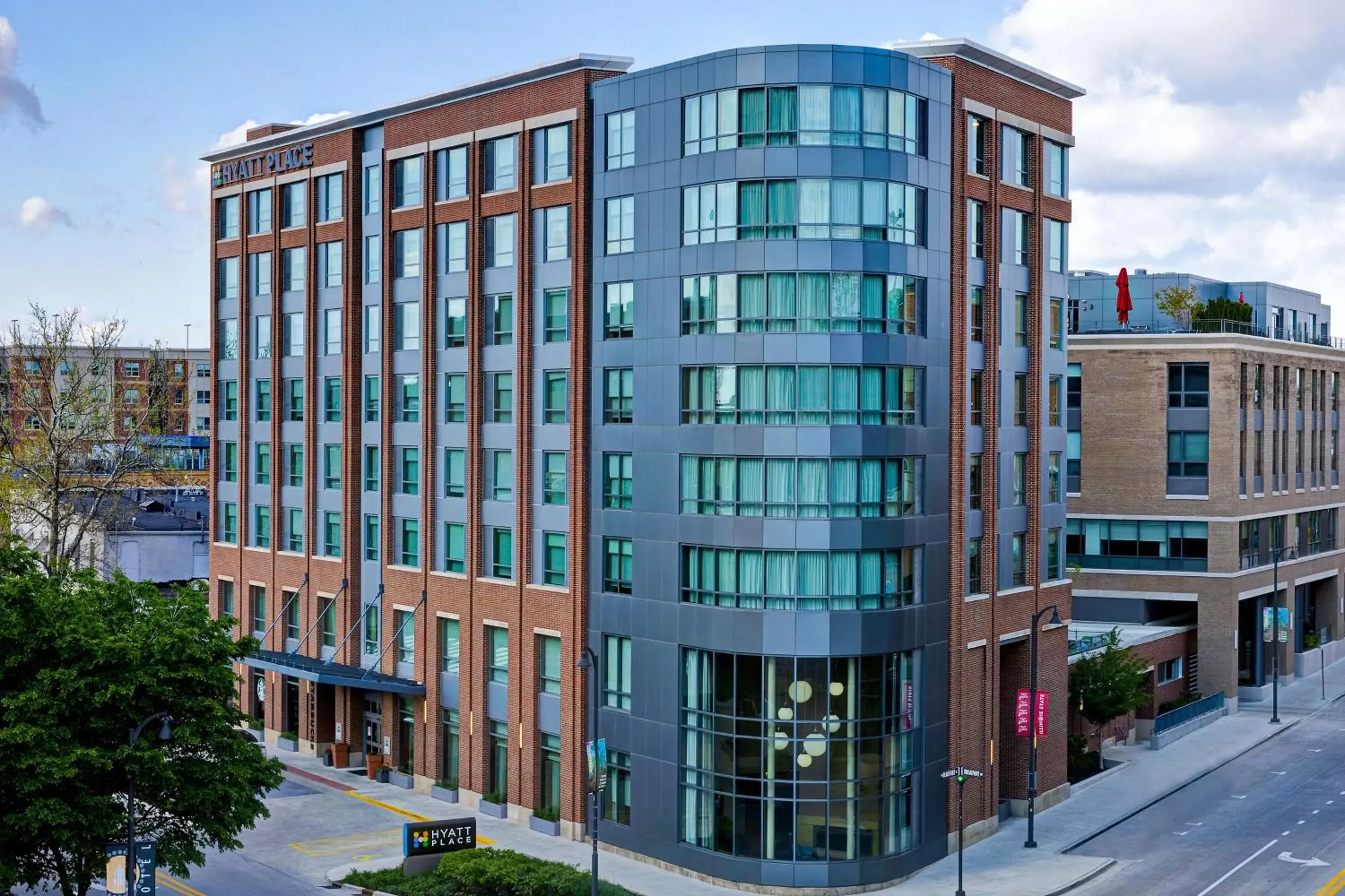 Property building in Hyatt Place Bloomington / Normal Property building in Hyatt Place Bloomington / Normal