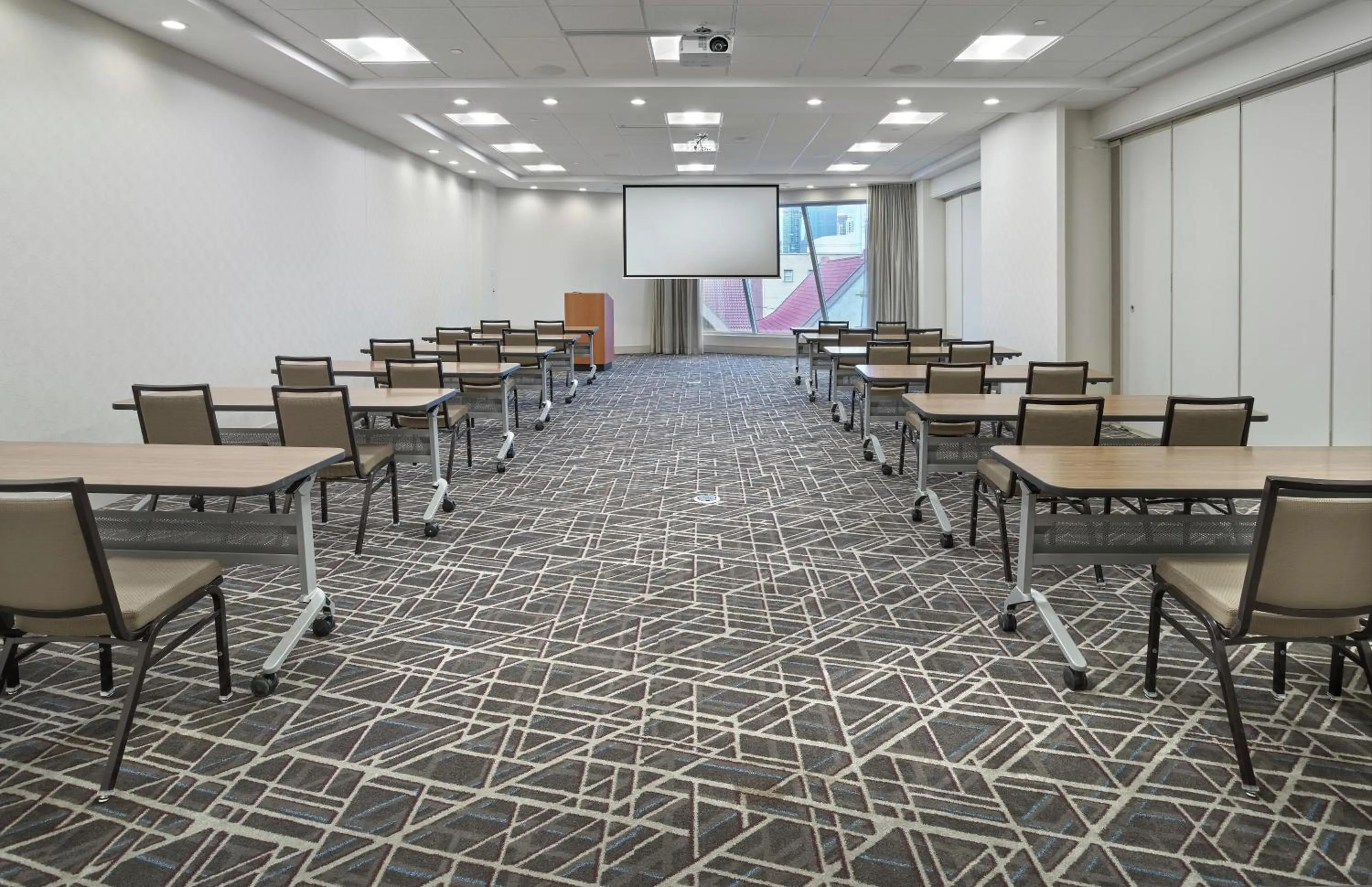 Meeting/conference room in DoubleTree by Hilton Edmonton Downtown