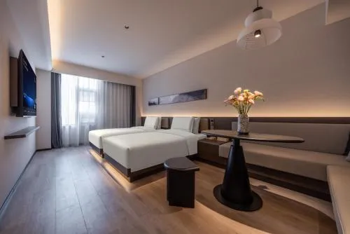 Atour Hotel Kunming Dianchi Haigeng Dam