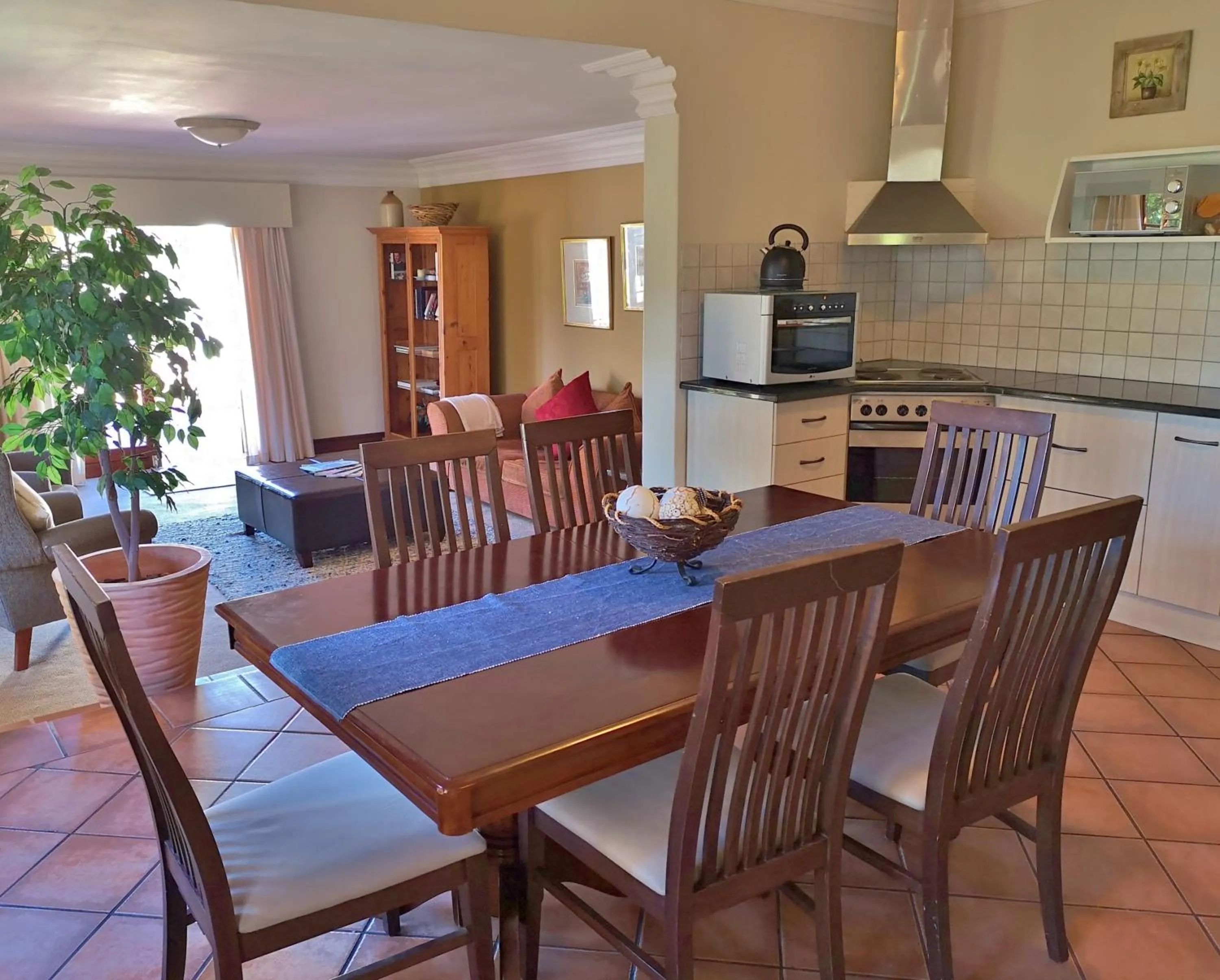 Dining area in Val d'Or Estate