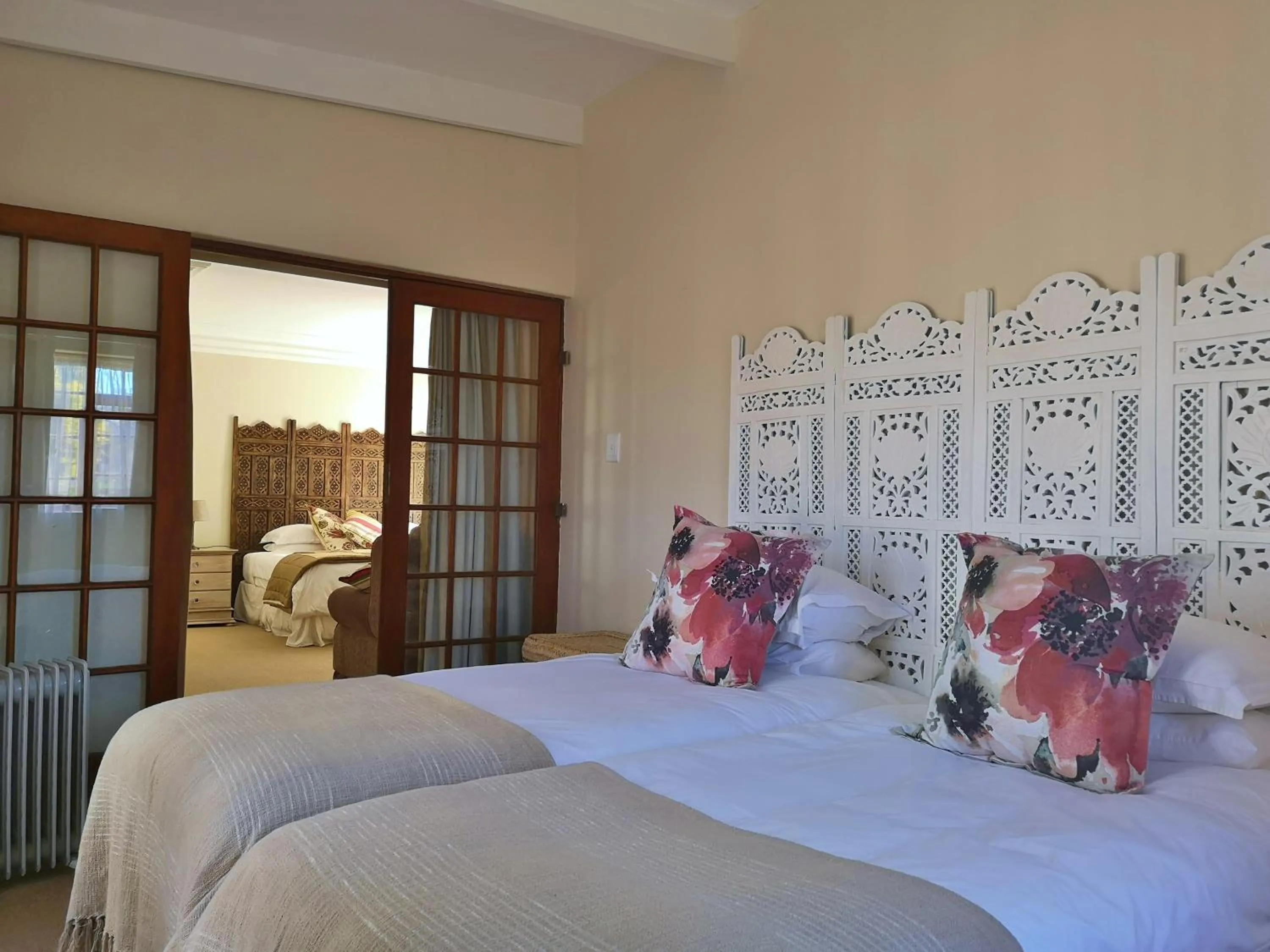 Bed in Val d'Or Estate