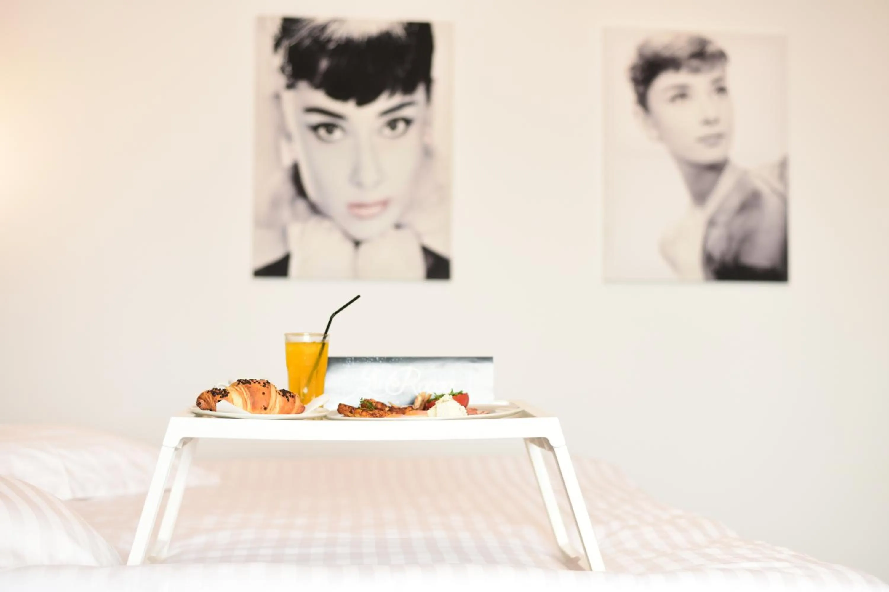 Food and drinks in La Rocca Boutique Hotel