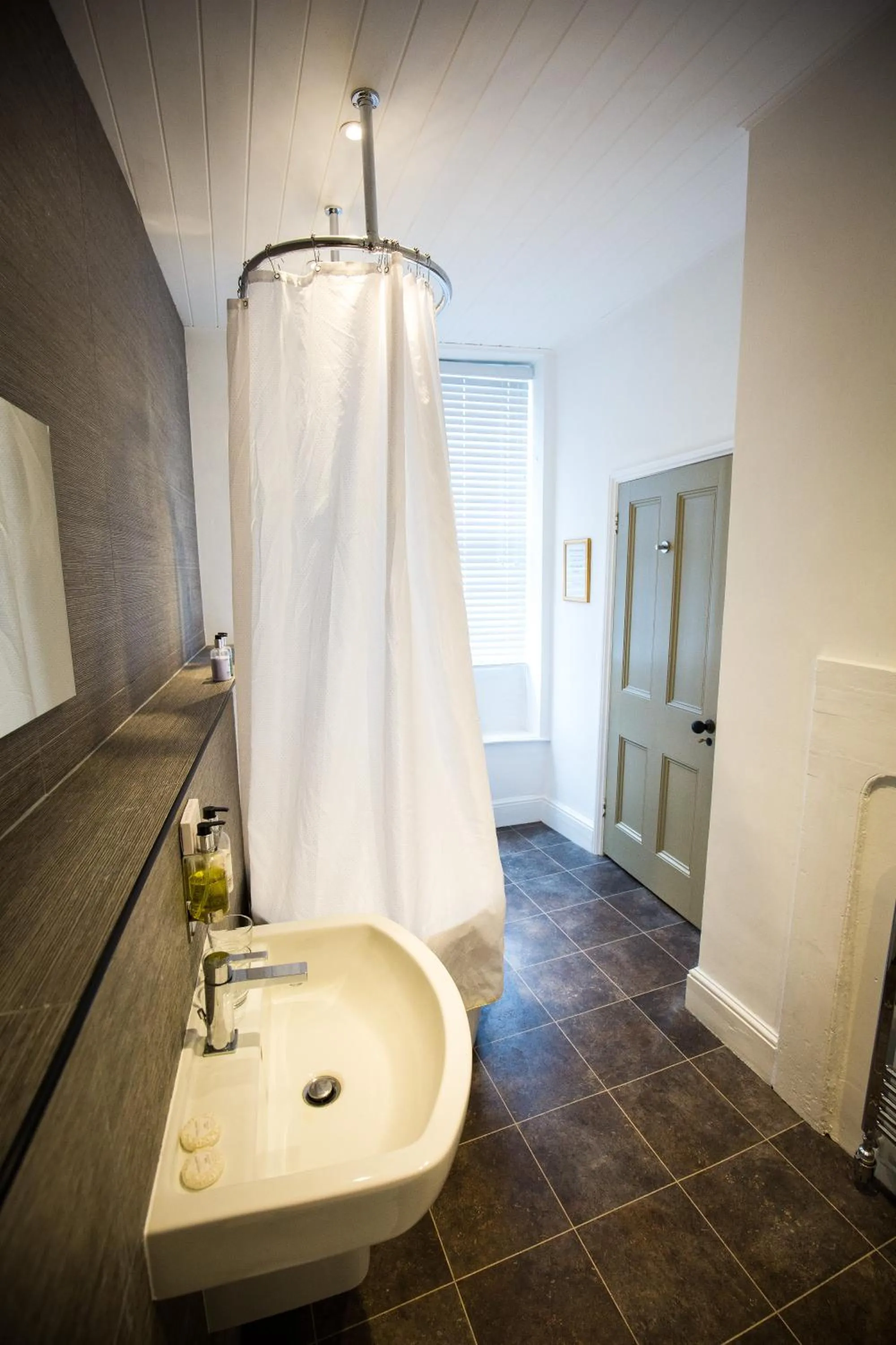 Shower in The Cardinals Hat