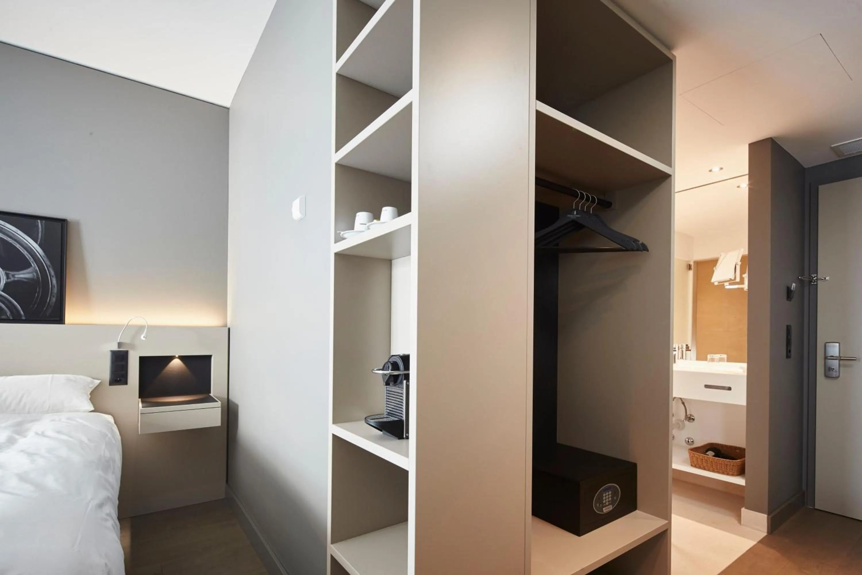 Bedroom, Bed in Modern Times Hotel, Vevey, A Tribute Portfolio Hotel