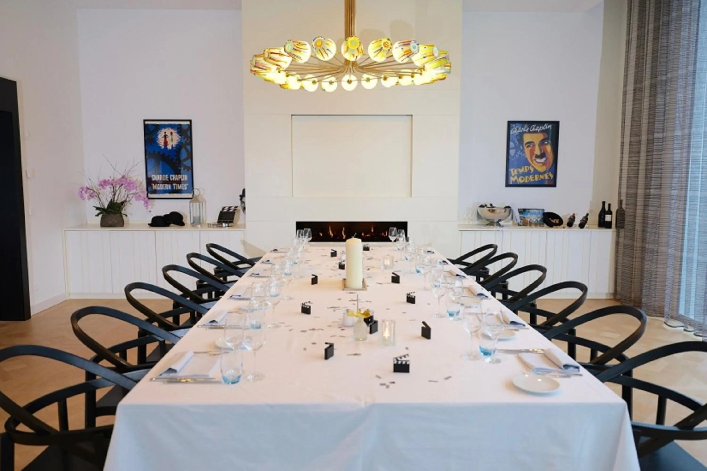 Restaurant/places to eat in Modern Times Hotel, Vevey, A Tribute Portfolio Hotel