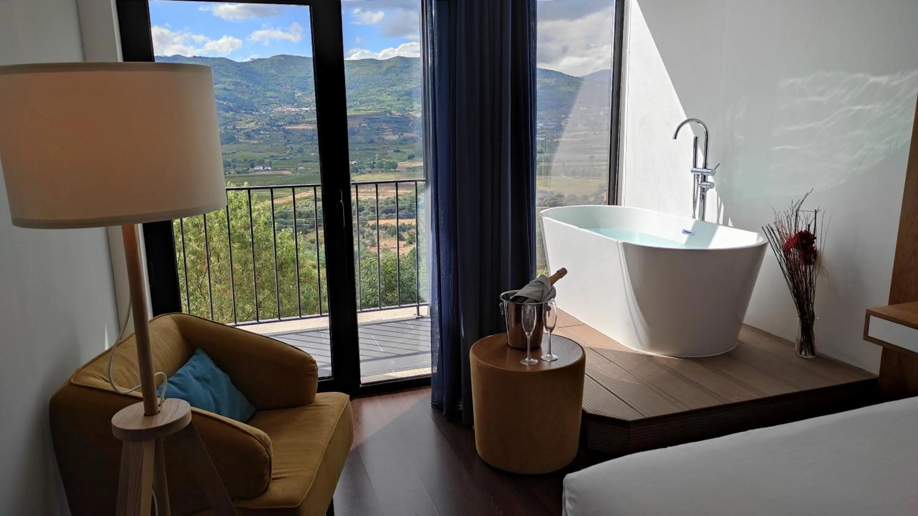 Hot Tub in Belmonte Sinai Hotel