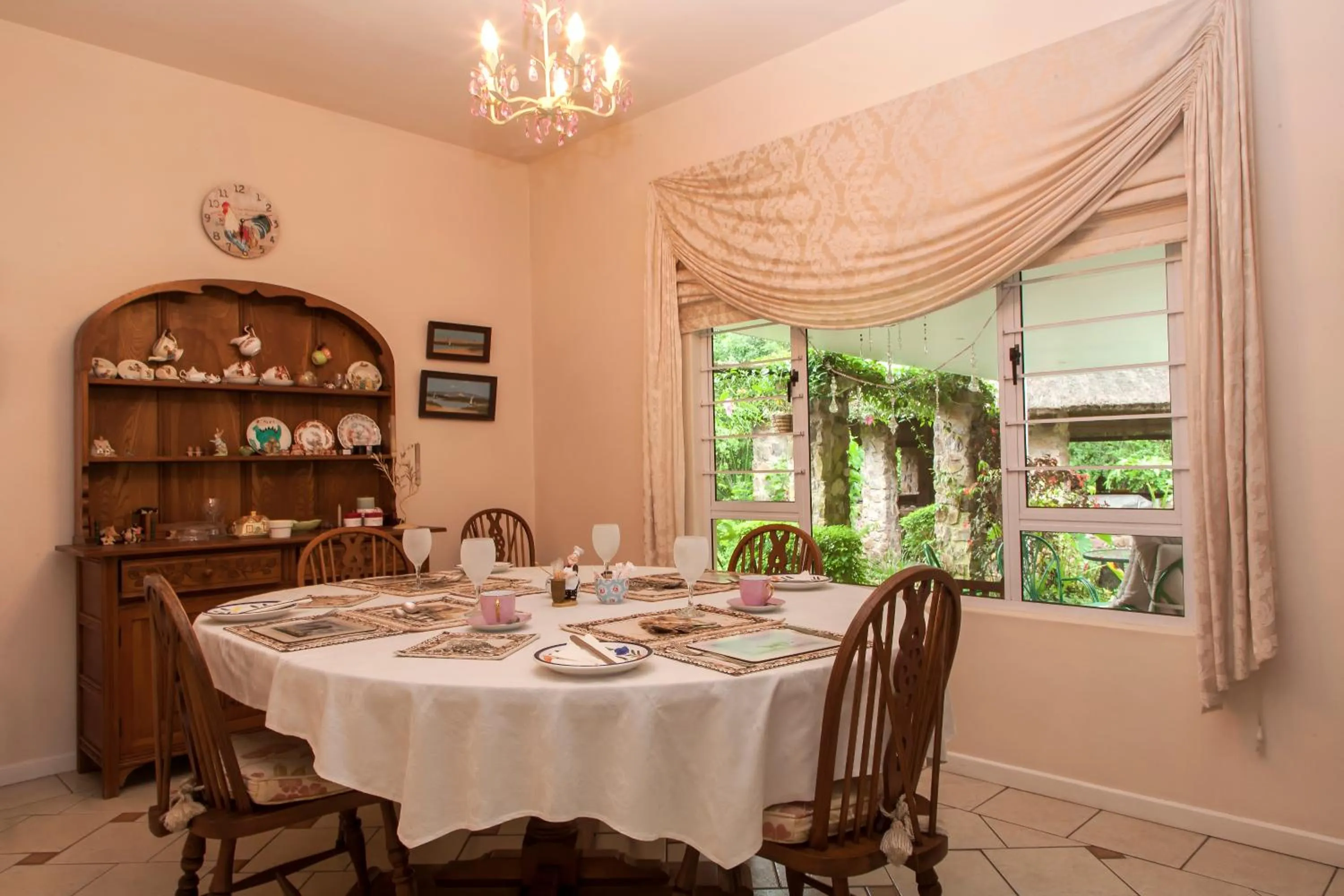 Dining area in York House Guest House