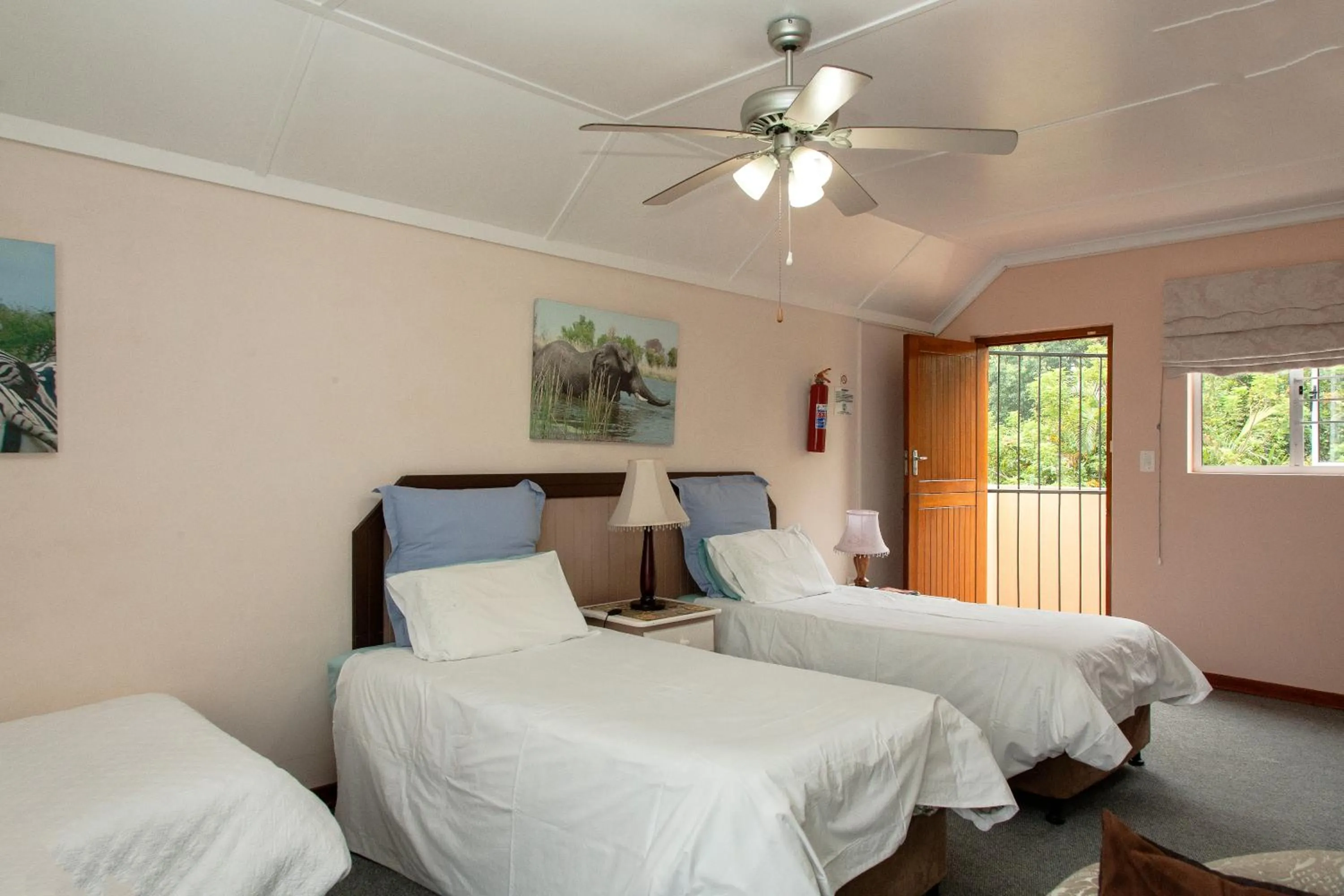 Bedroom, Bed in York House Guest House