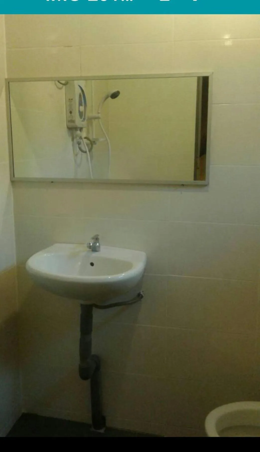 Bathroom in Joe Fisherman Inn