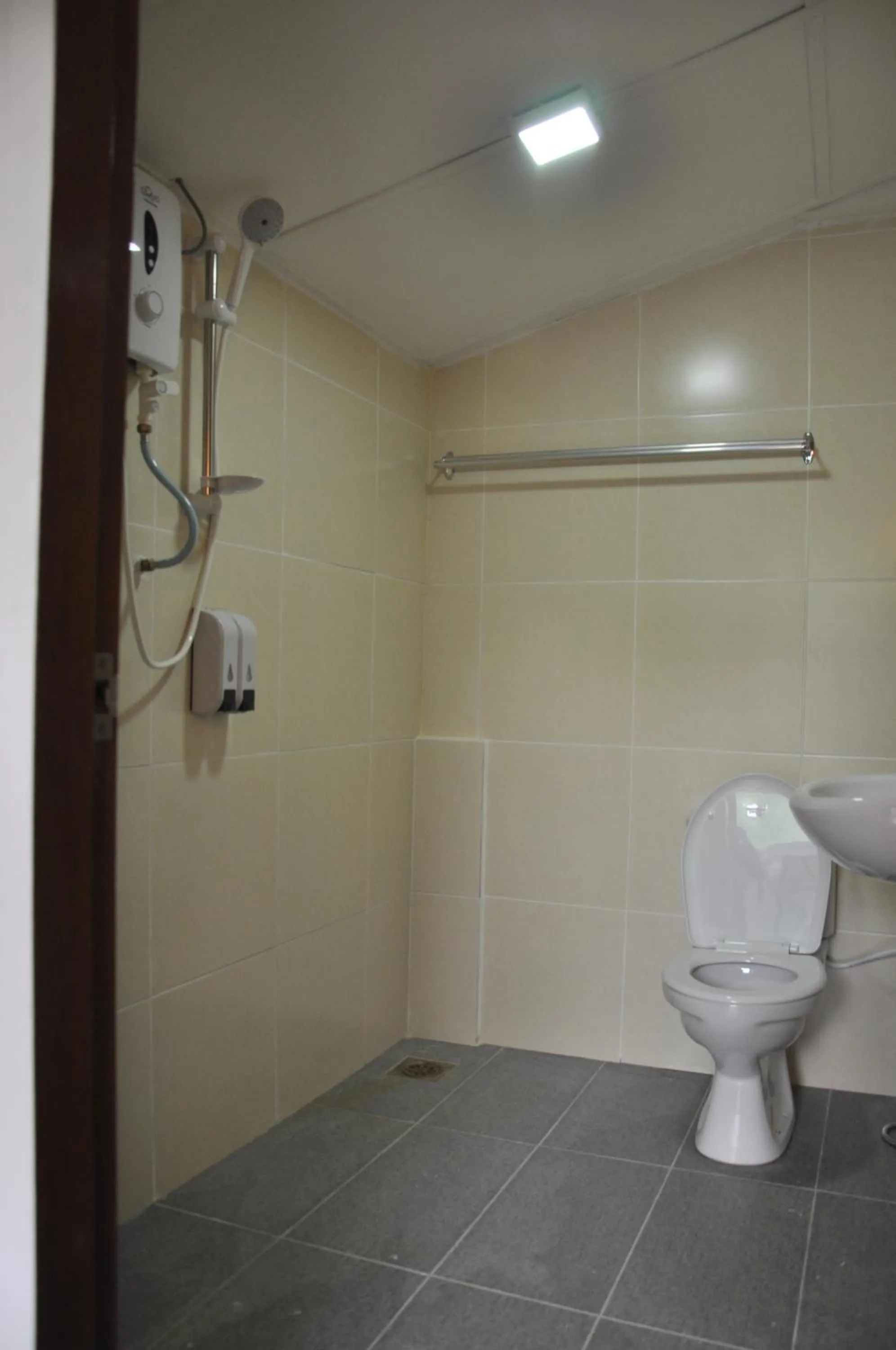 Bathroom in Joe Fisherman Inn