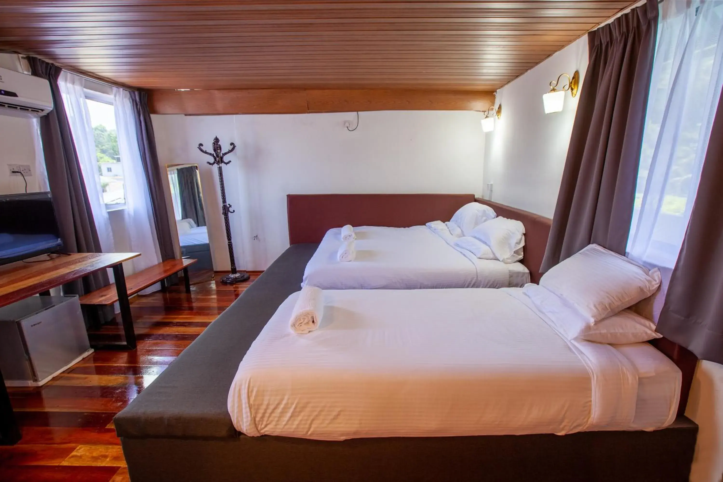 Bed in Joe Fisherman Inn Bed in Joe Fisherman Inn