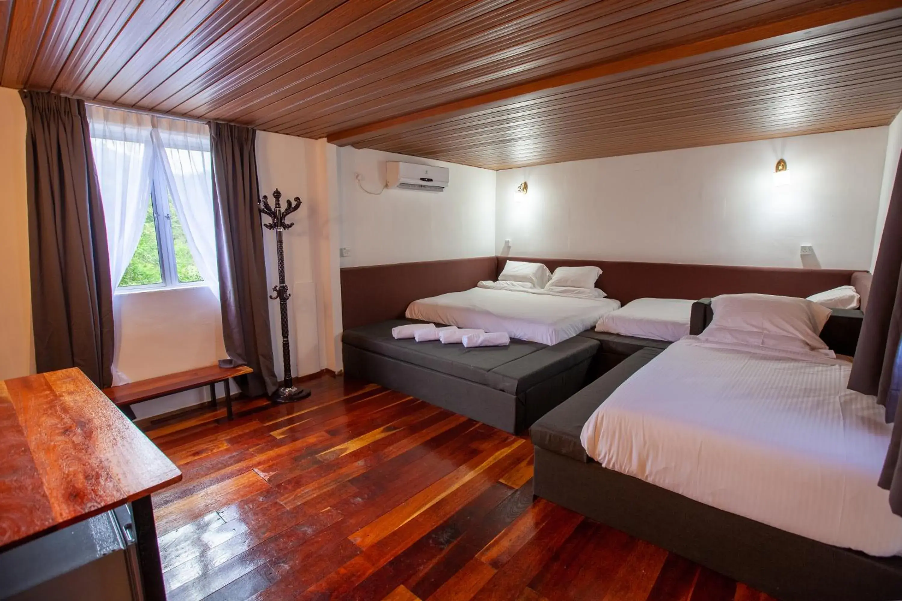 Quadruple Room in Joe Fisherman Inn Quadruple Room in Joe Fisherman Inn