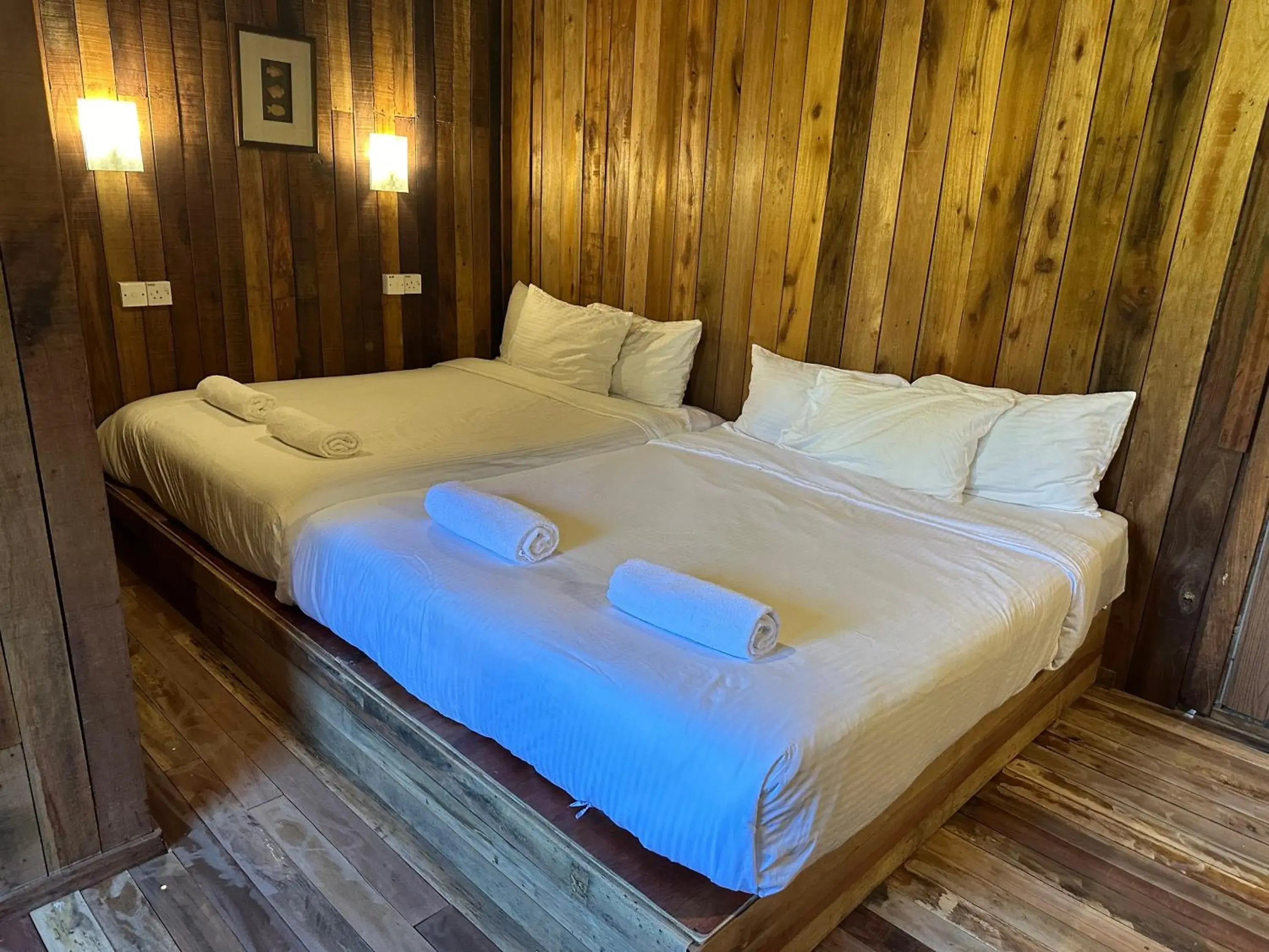 Bed in Joe Fisherman Inn Bed in Joe Fisherman Inn