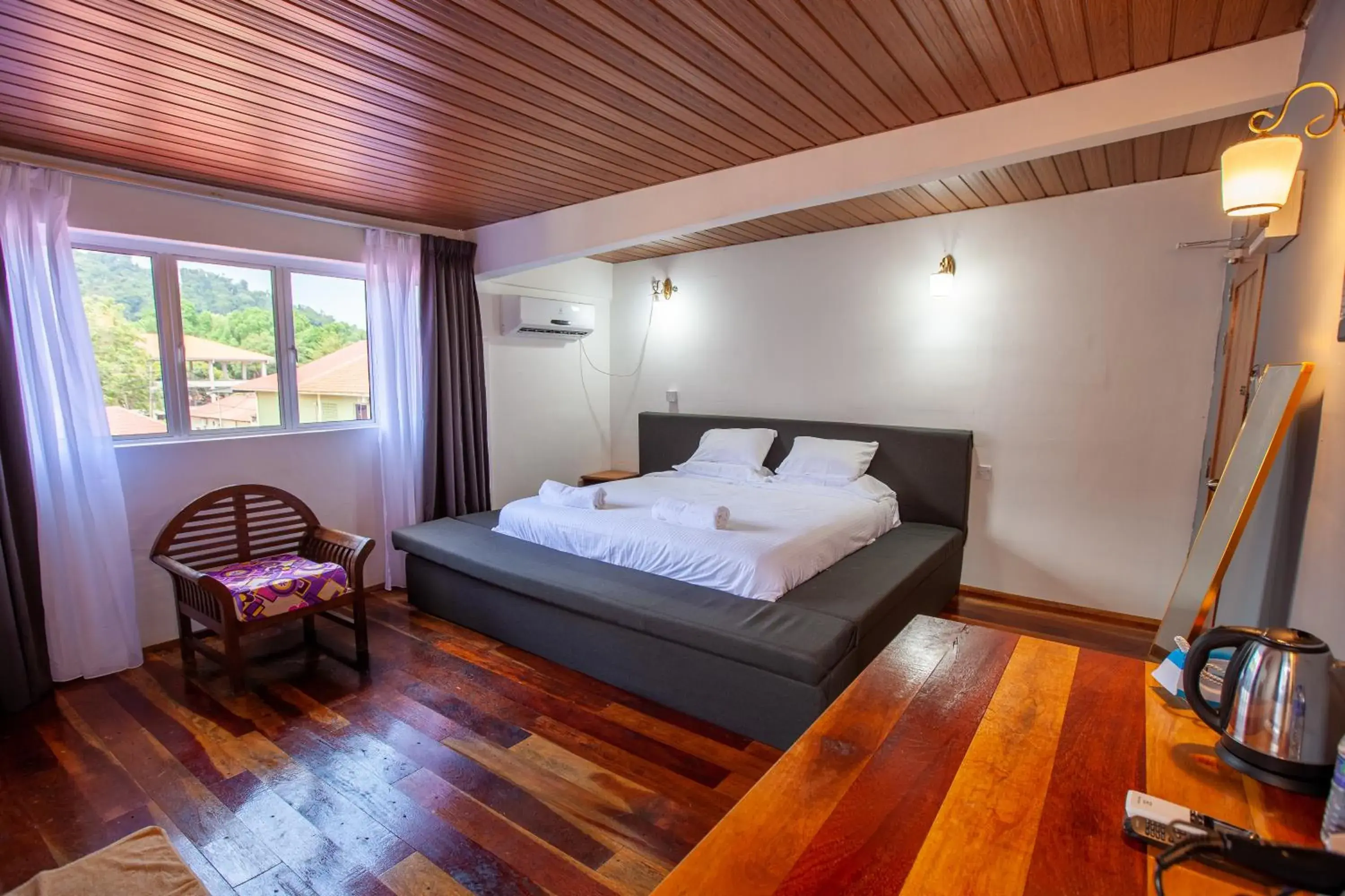 Photo of the whole room, Bed in Joe Fisherman Inn Photo of the whole room, Bed in Joe Fisherman Inn