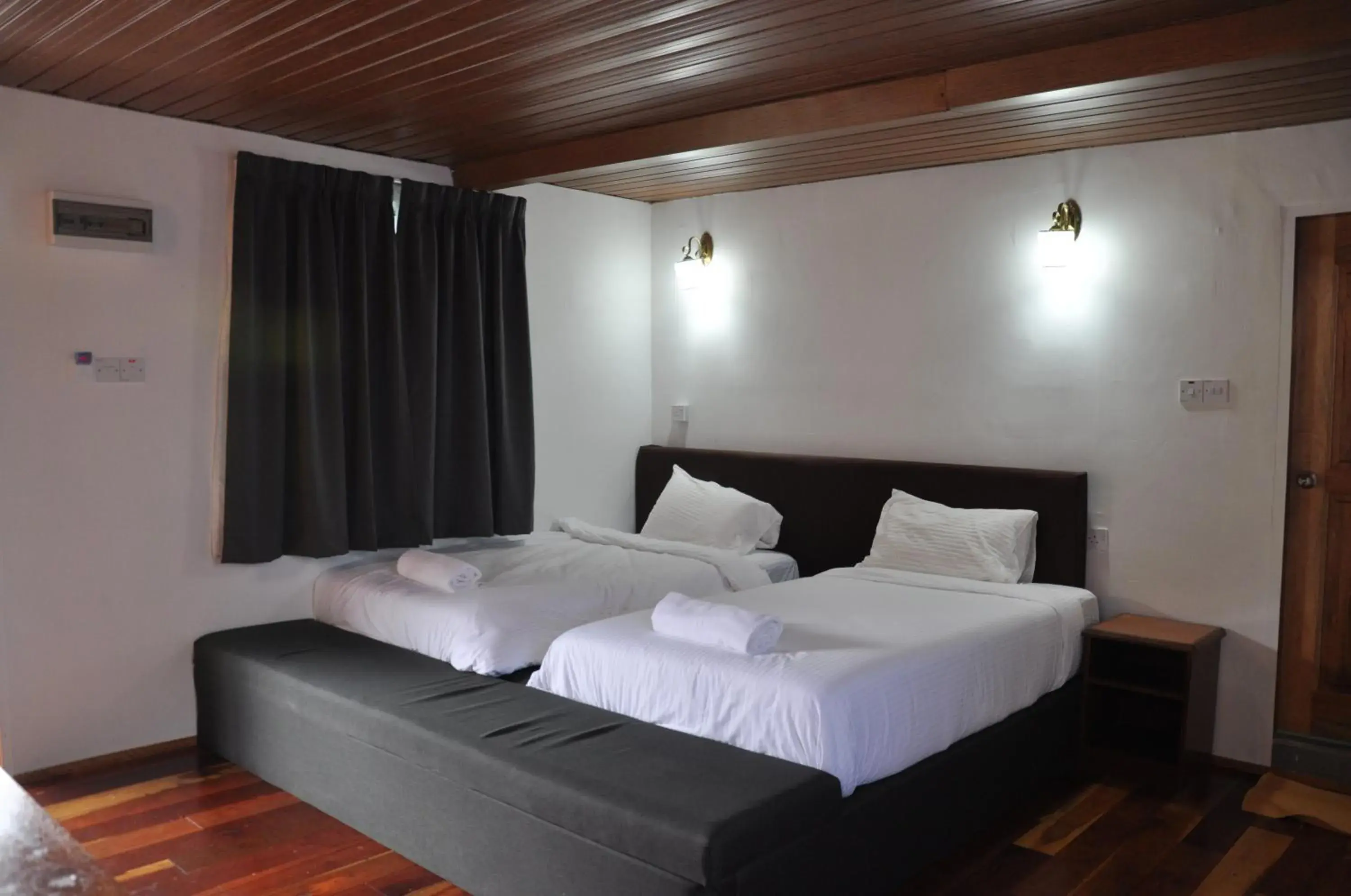 Bed in Joe Fisherman Inn Bed in Joe Fisherman Inn