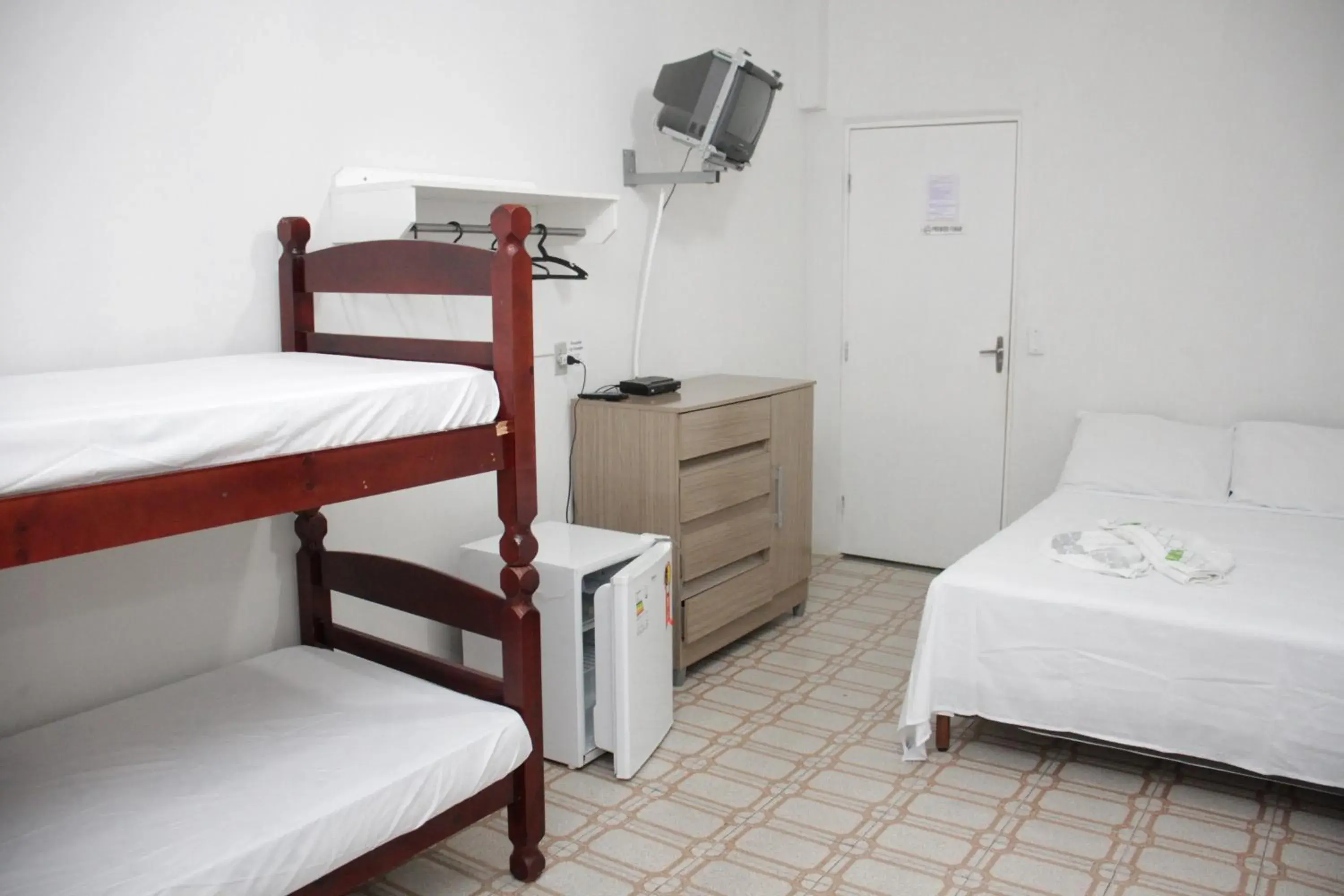 Economy Quadruple Room in Pousada Al Chaddai Economy Quadruple Room in Pousada Al Chaddai