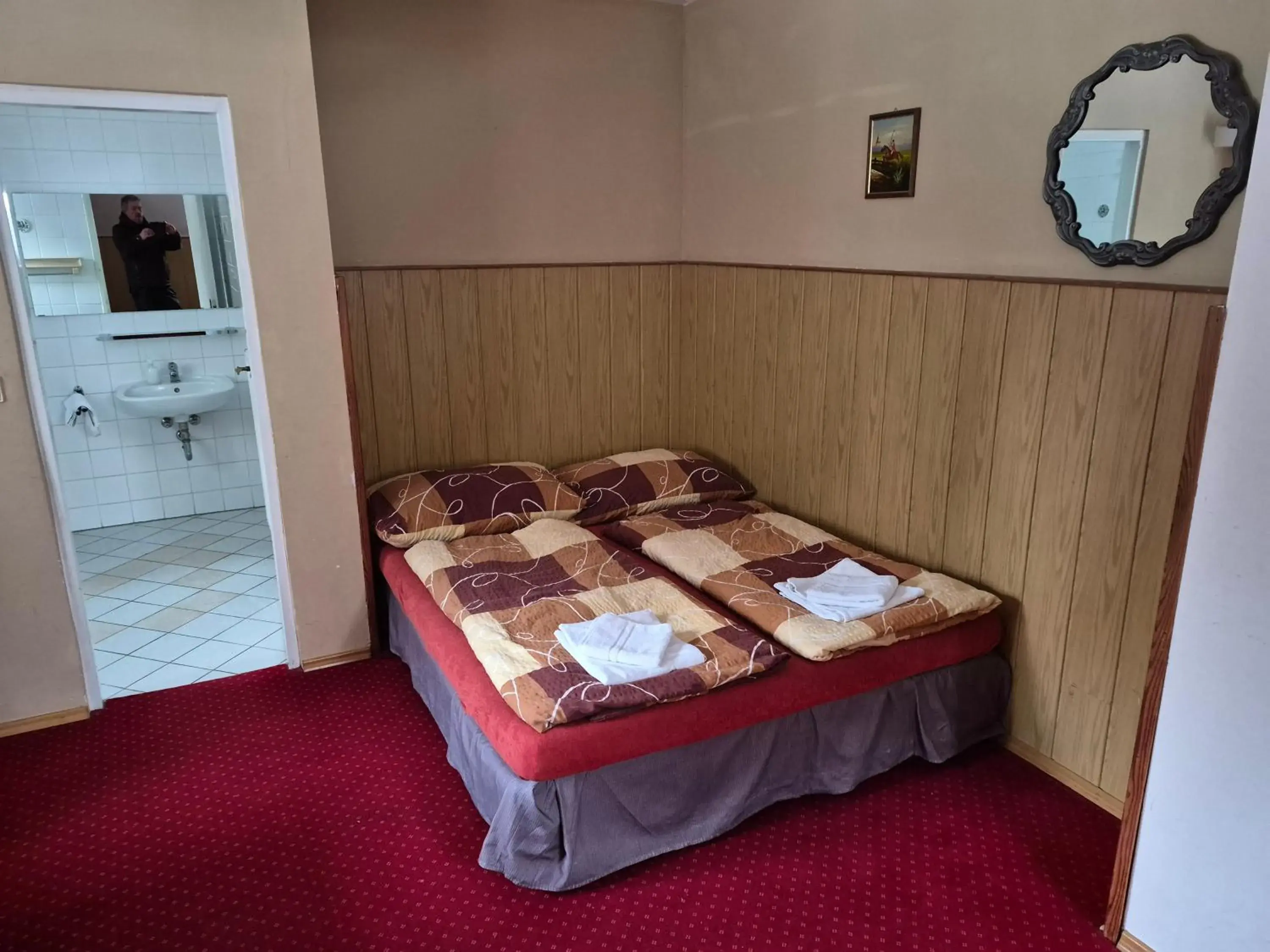 Double or Twin Room with Garden View - single occupancy in Hotel Gaudeamus Double or Twin Room with Garden View - single occupancy in Hotel Gaudeamus