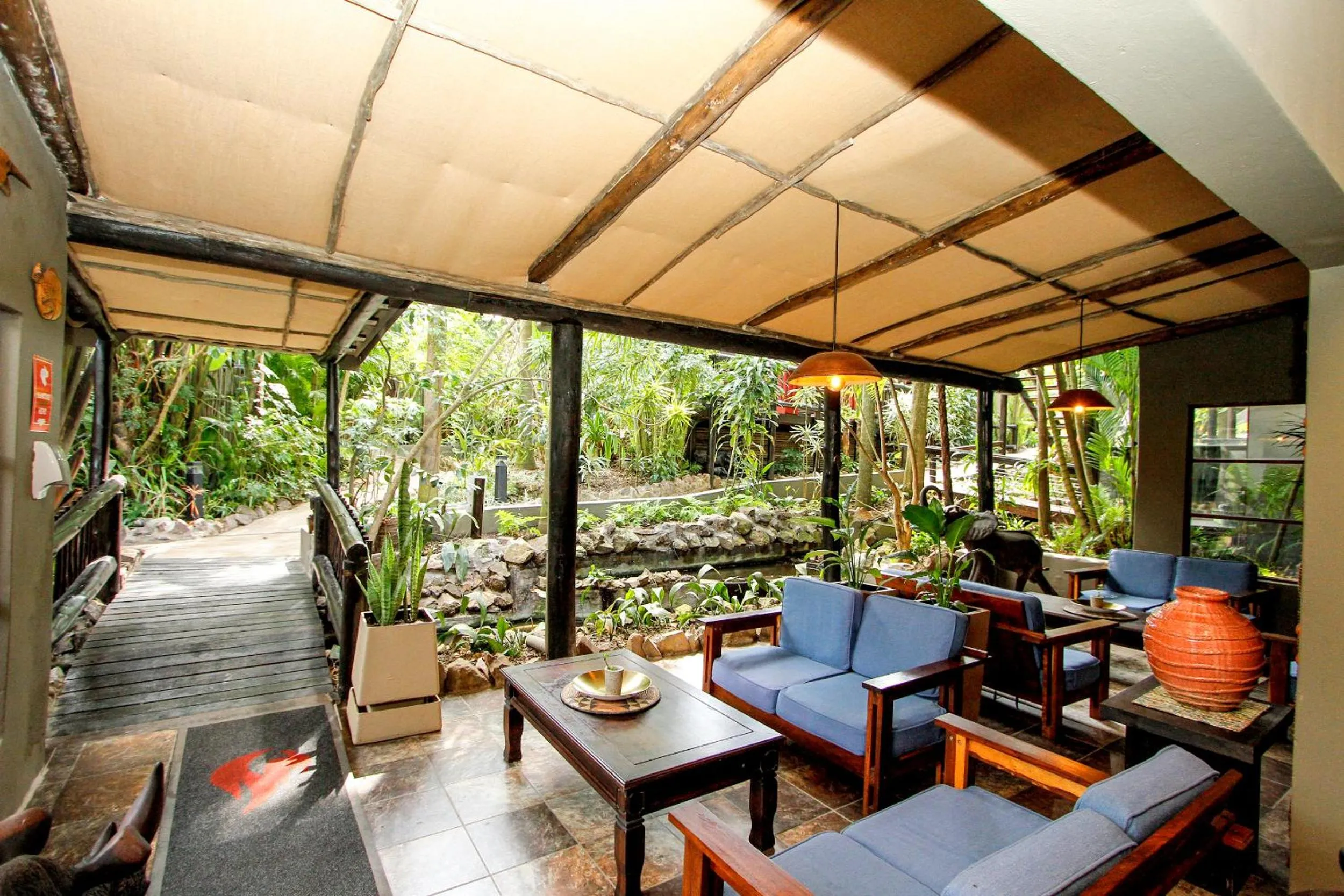 Lounge or bar in Umlilo Guest House