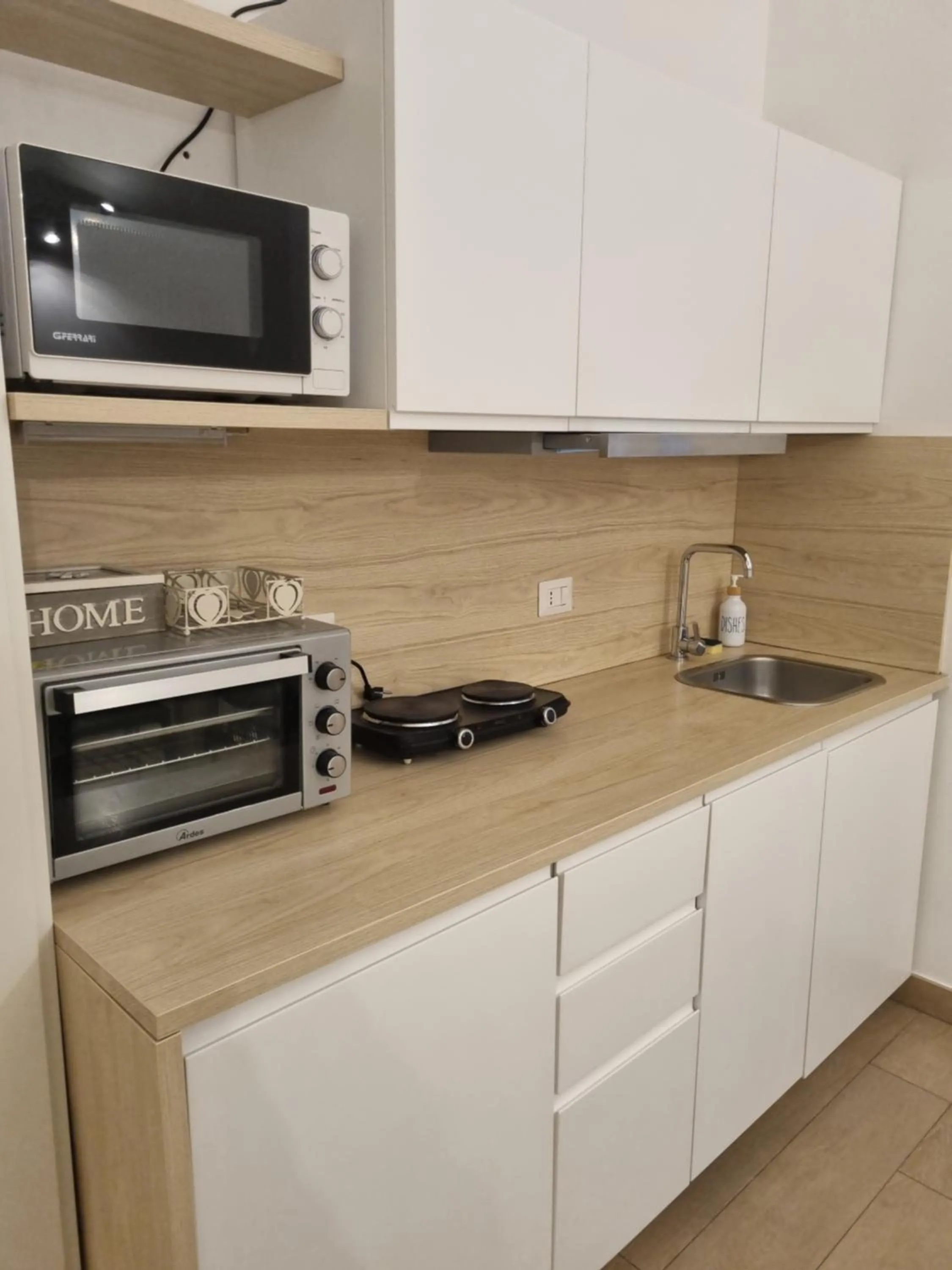 Kitchen or kitchenette in La Casetta di Ely