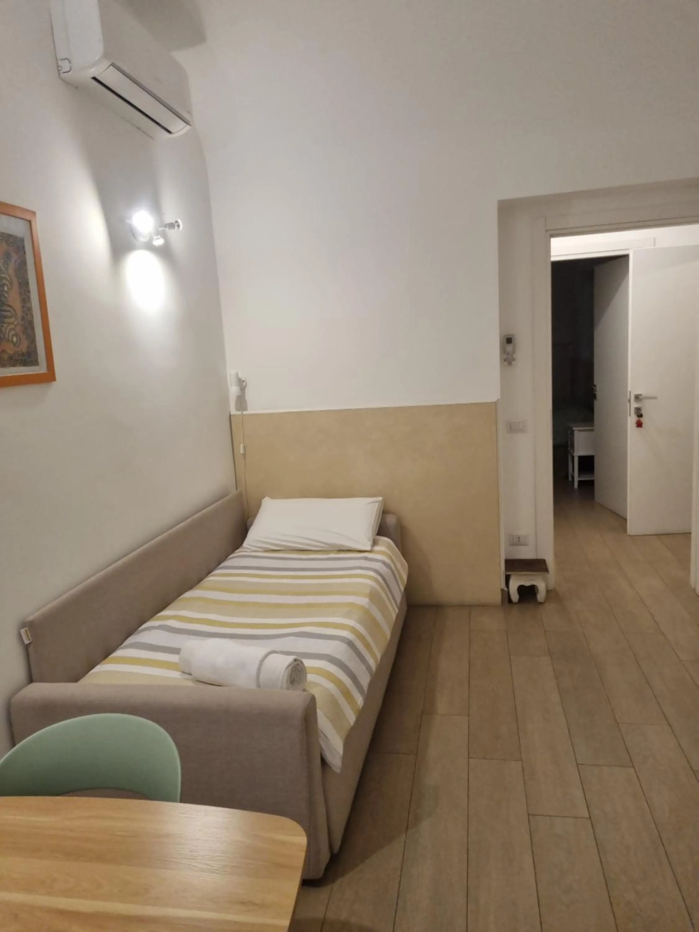 Living room, Bed in La Casetta di Ely