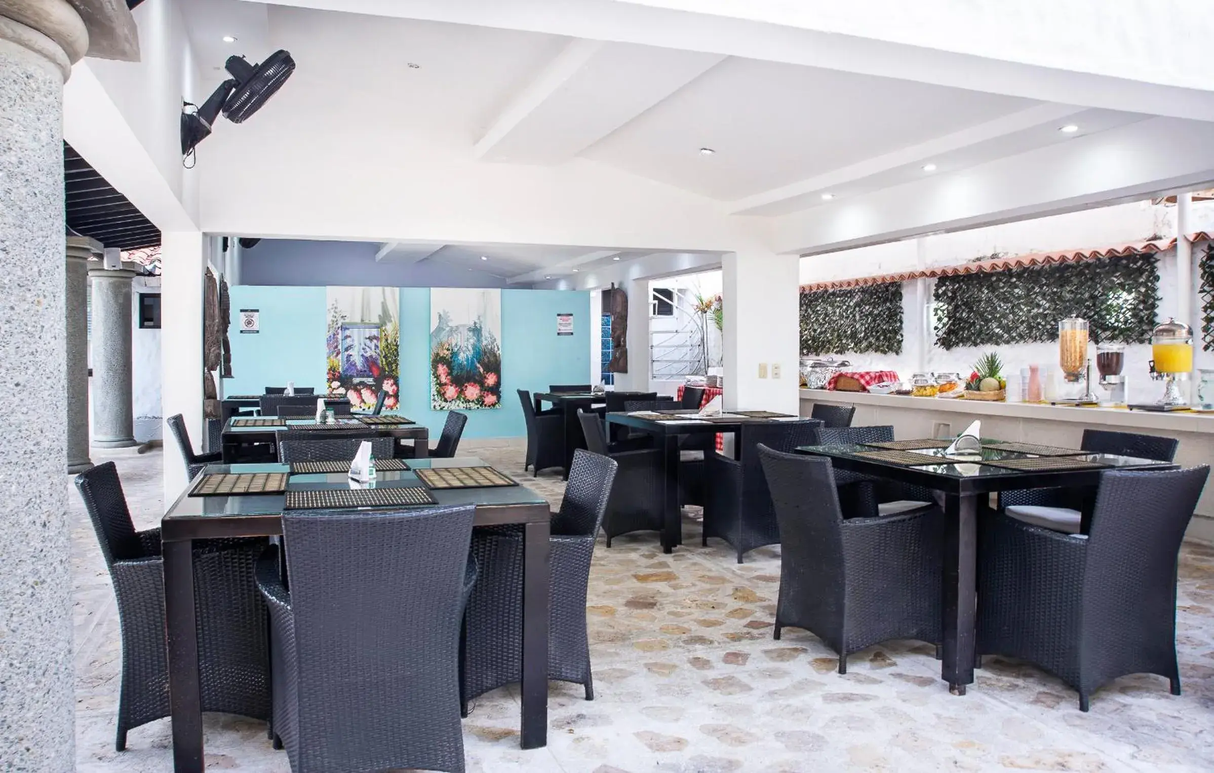 Restaurant/places to eat in Hotel Santorini Casablanca Resort Restaurant/places to eat in Hotel Santorini Casablanca Resort