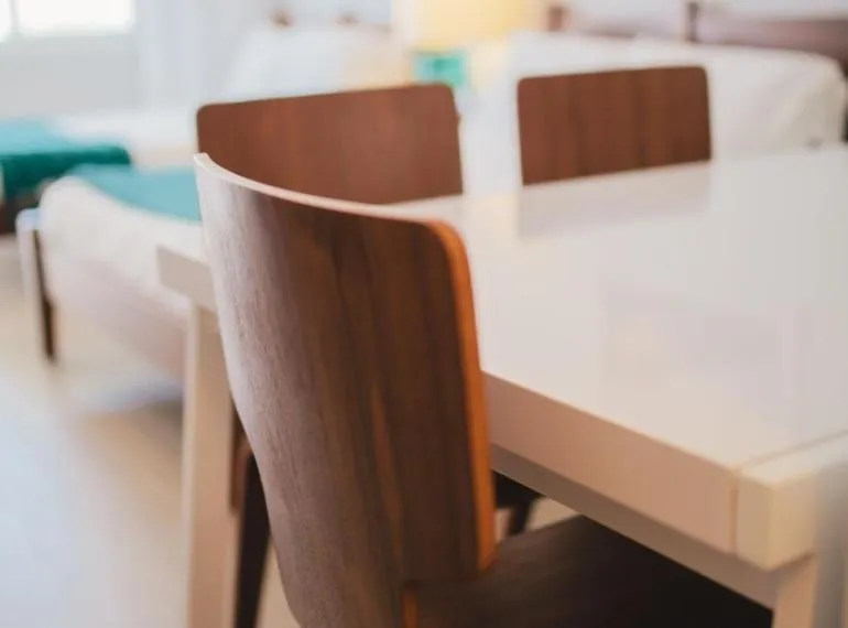 Dining area, Bed in Tides Inn Hotel