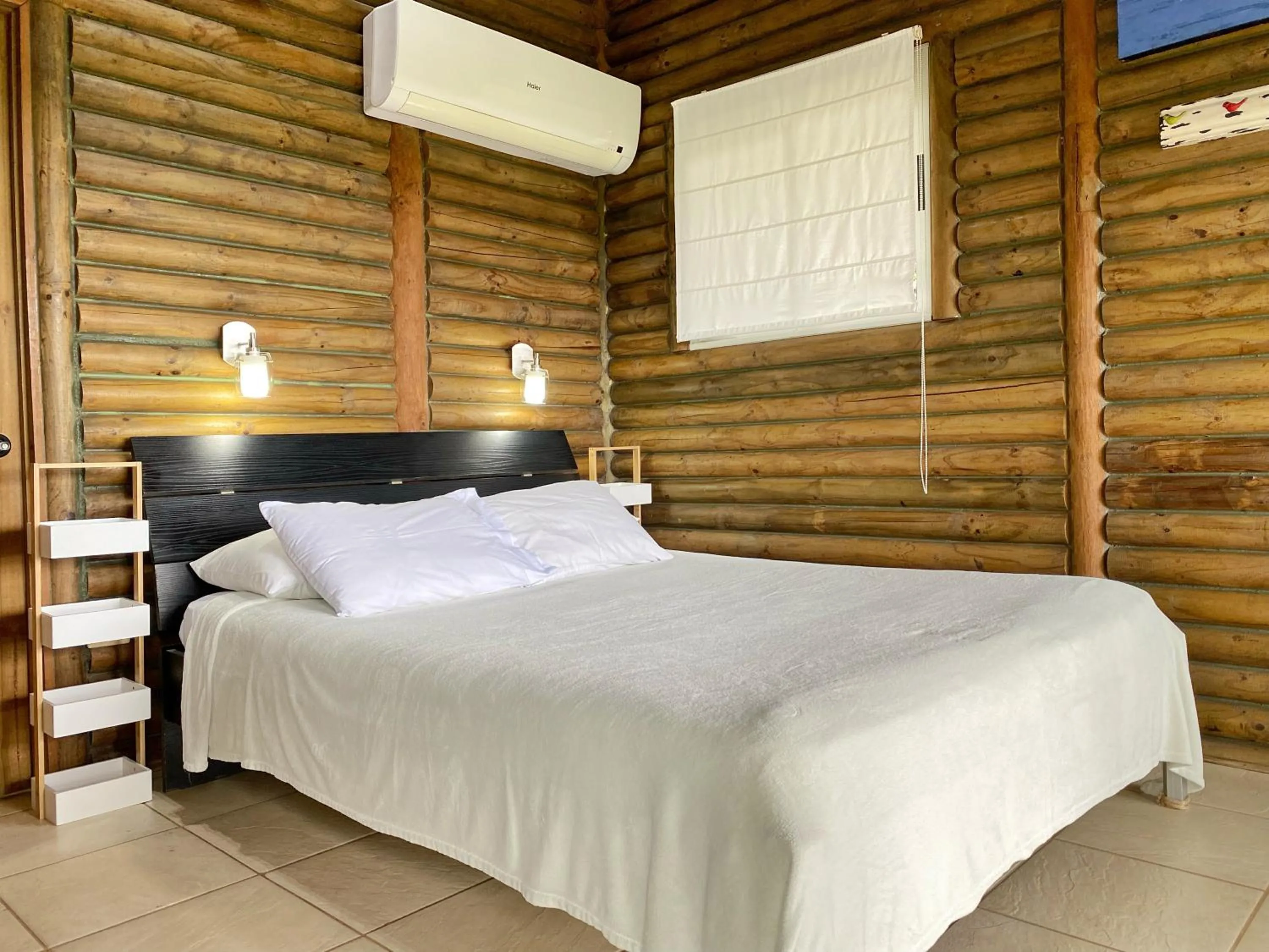 Bed in Horizon Hotel & Yoga center