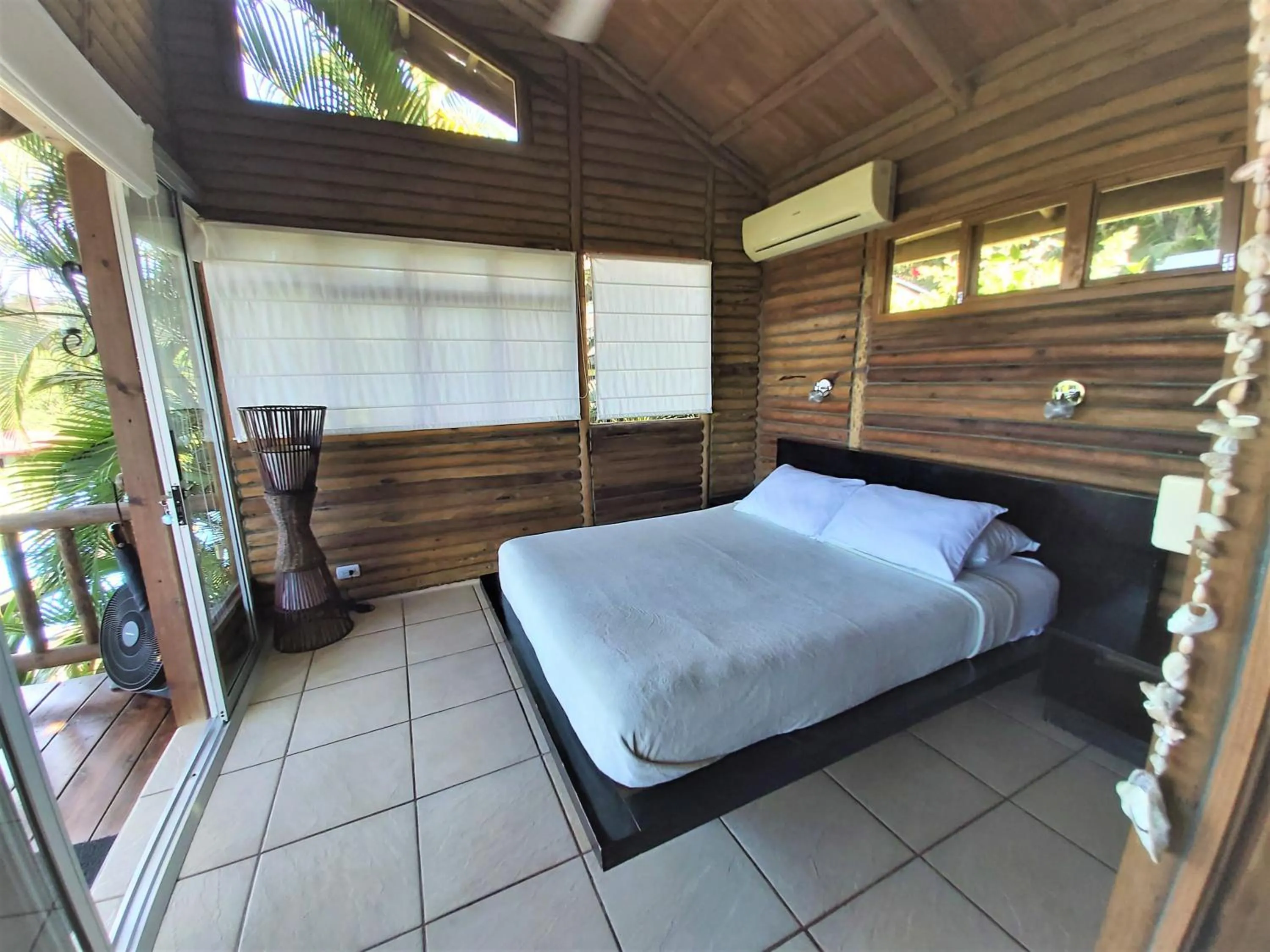 Bedroom, Bed in Horizon Hotel & Yoga center