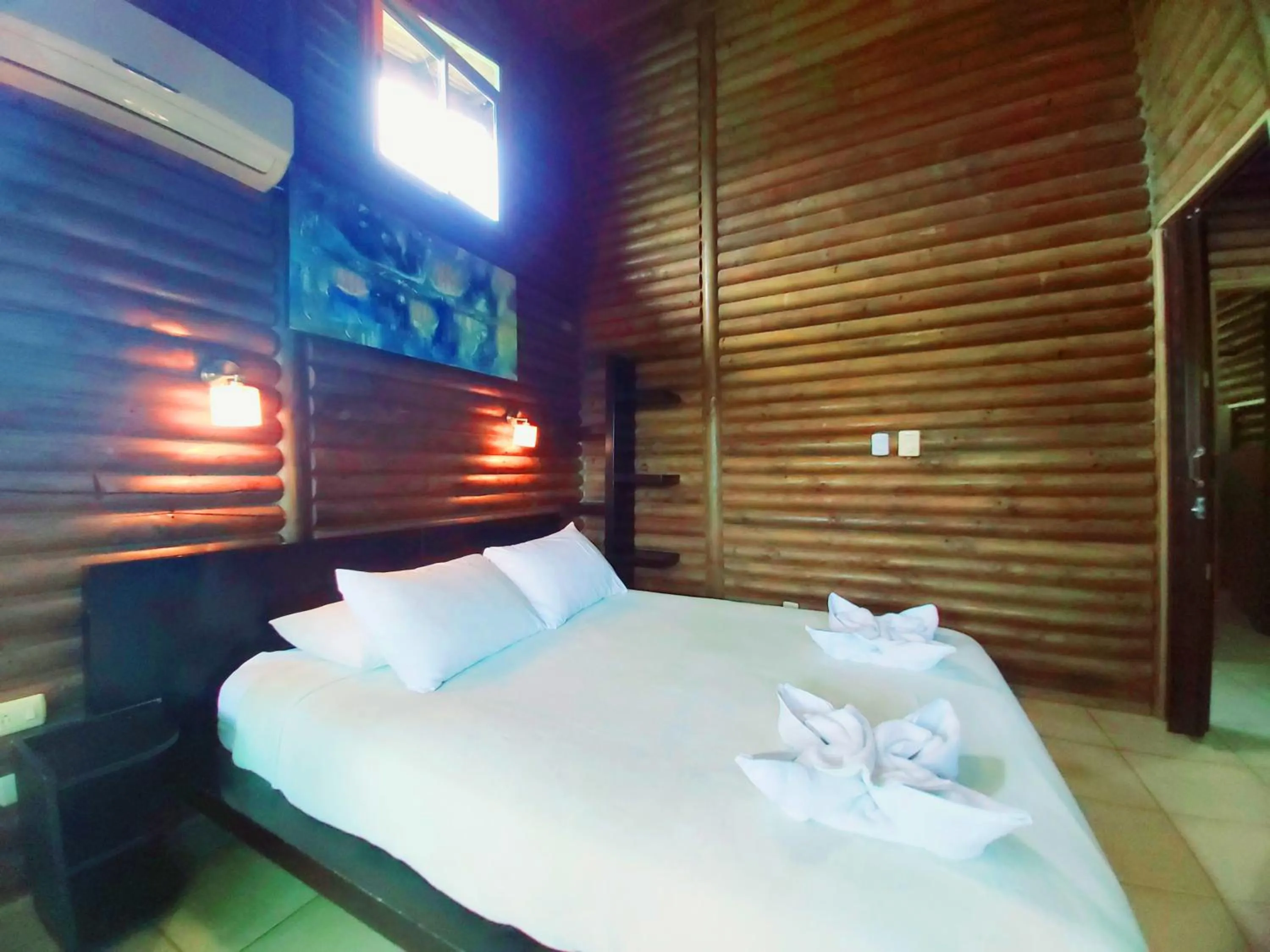 Bedroom, Bed in Horizon Hotel & Yoga center