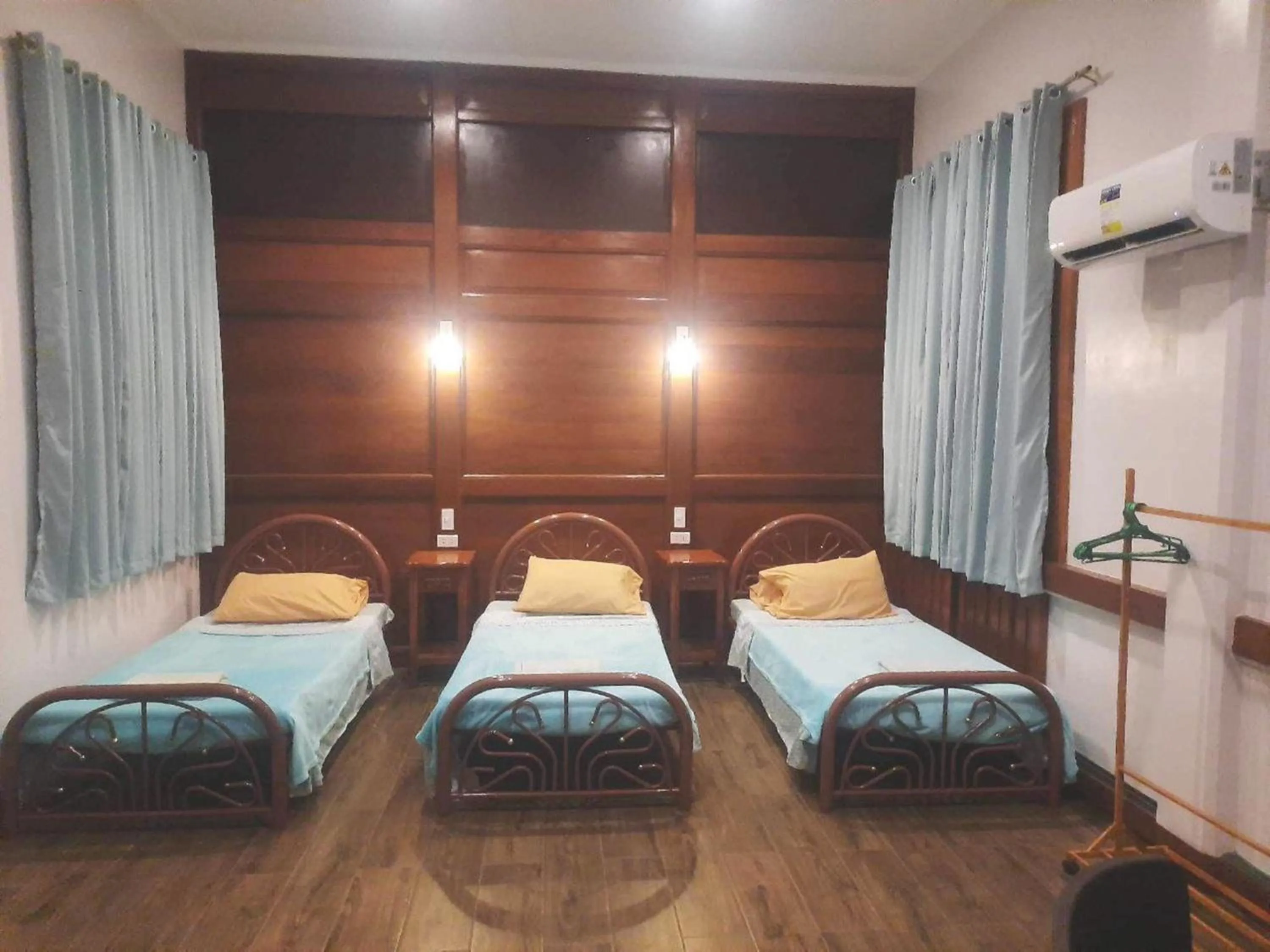 Comfort Triple Room in Casa Tentay Iloilo City