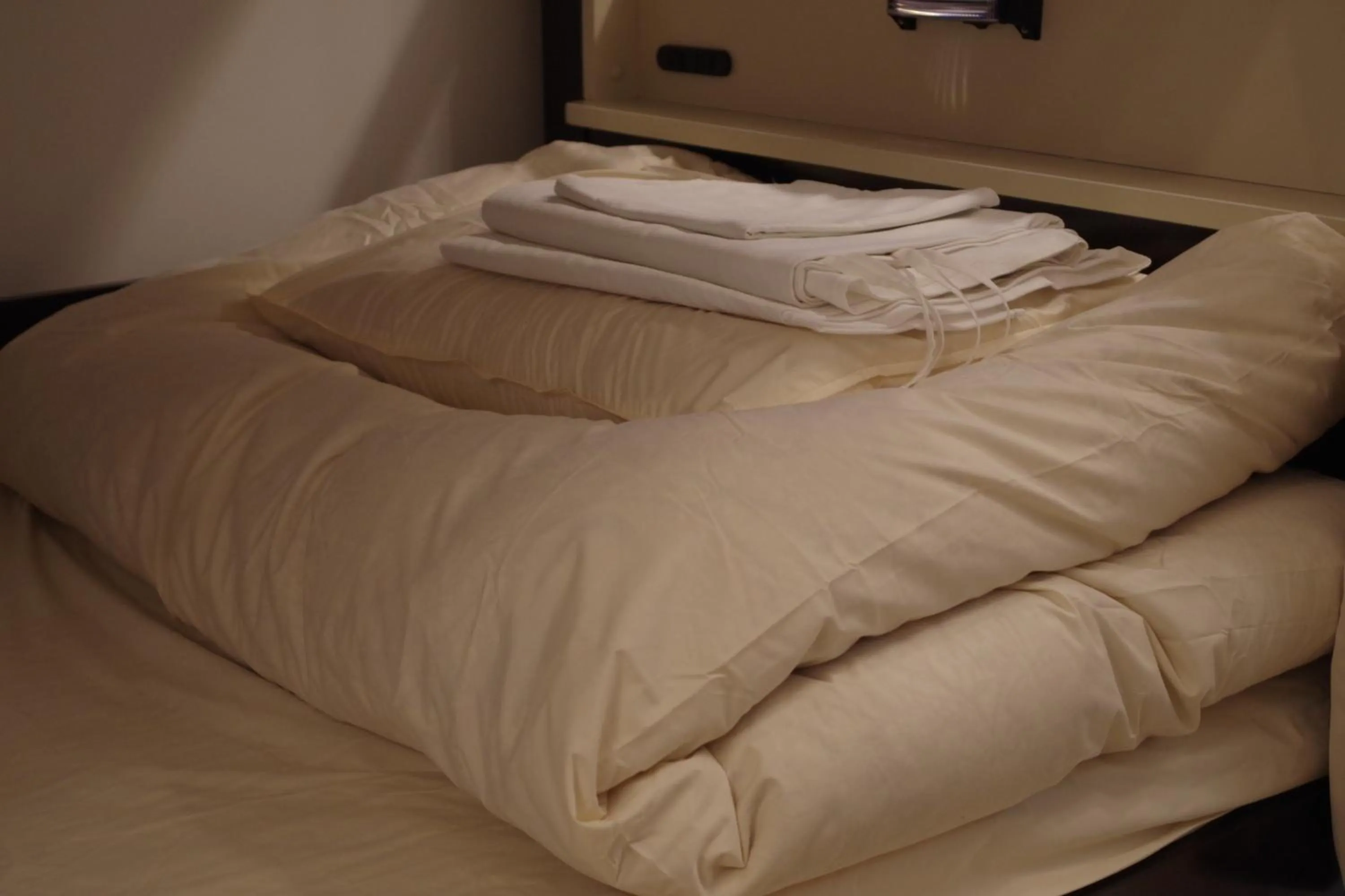 bunk bed, Bed in Cinnamon Guesthouse Dogo