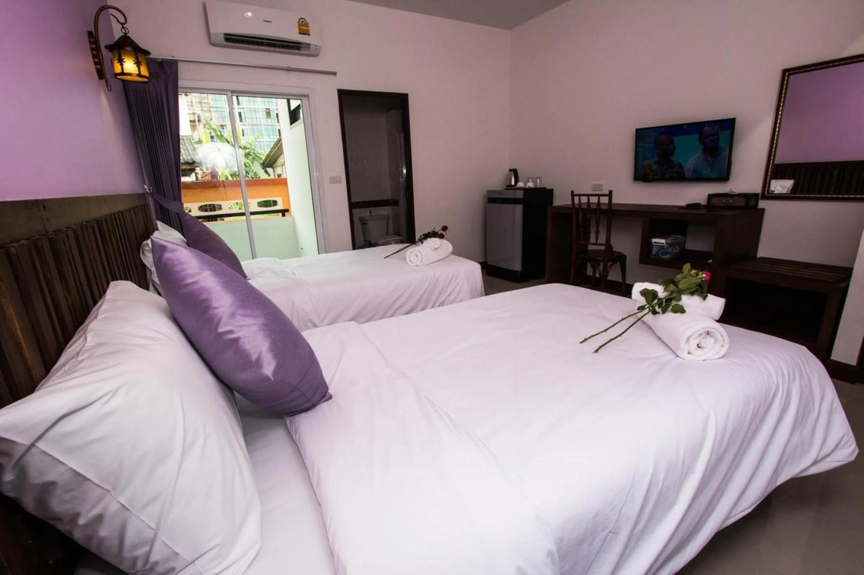 Balcony/Terrace, Bed in BS Airport at Phuket