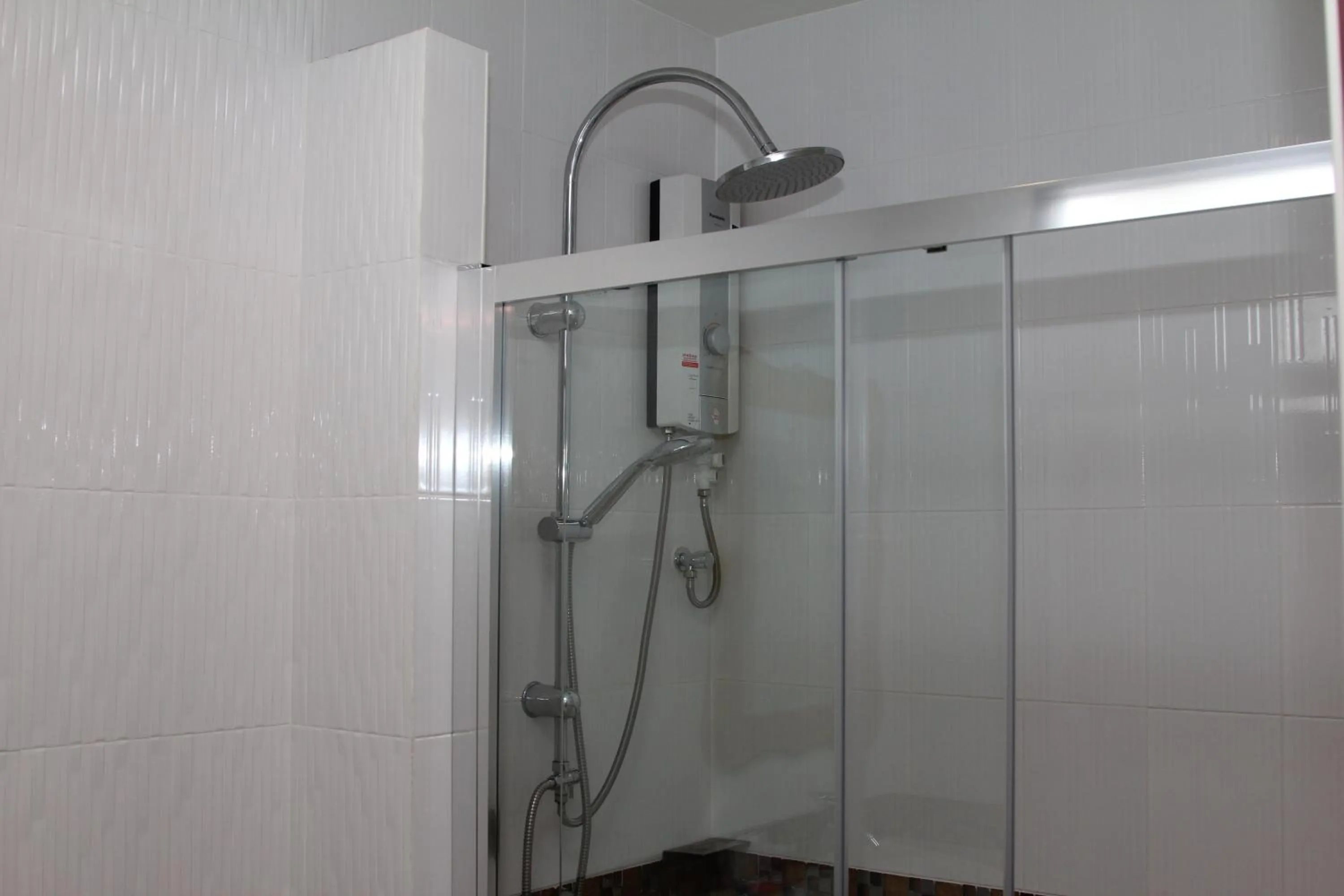 Shower in BS Airport at Phuket