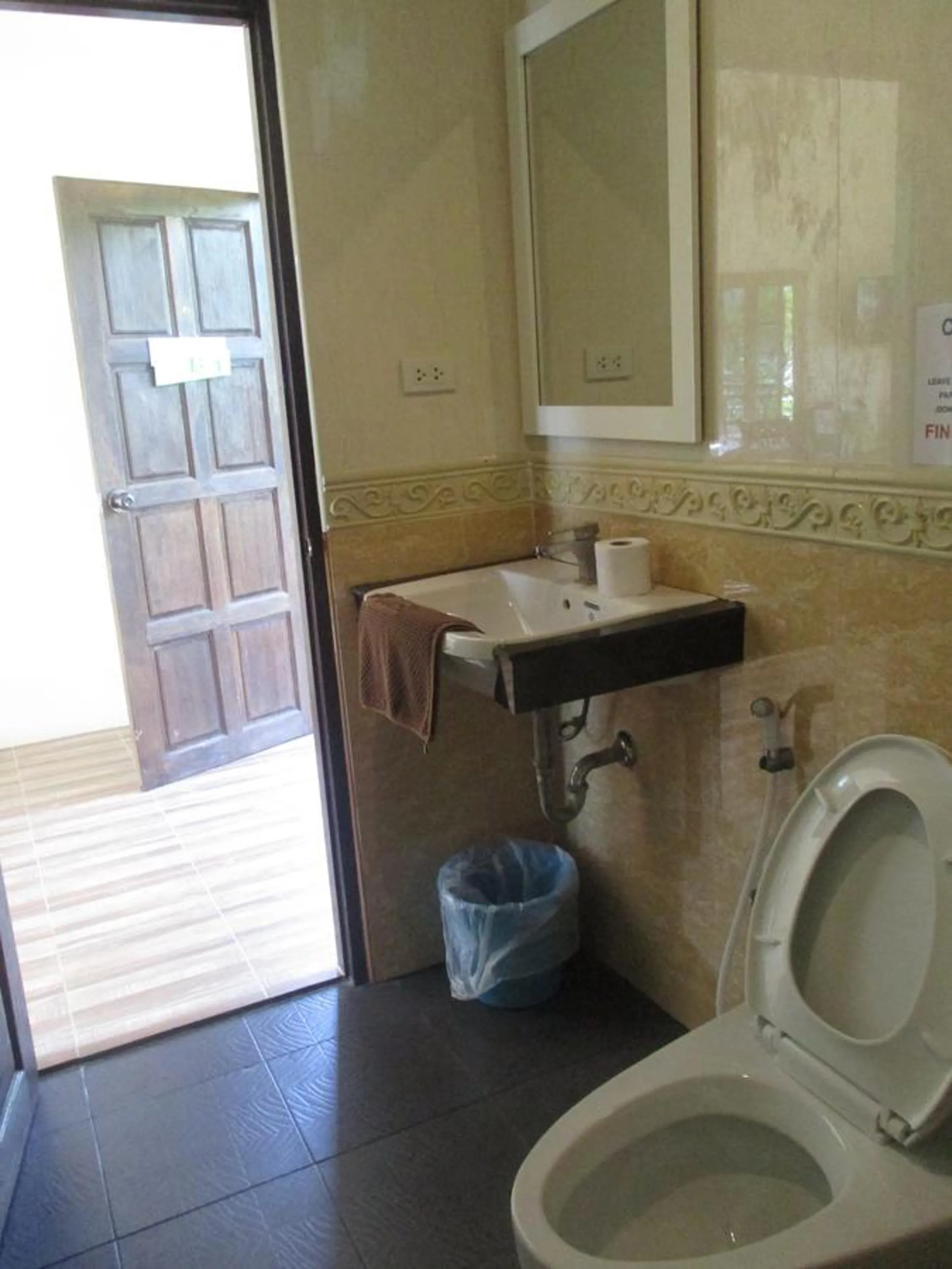 Bathroom in Phi Phi Green House & Sunsky Hostel