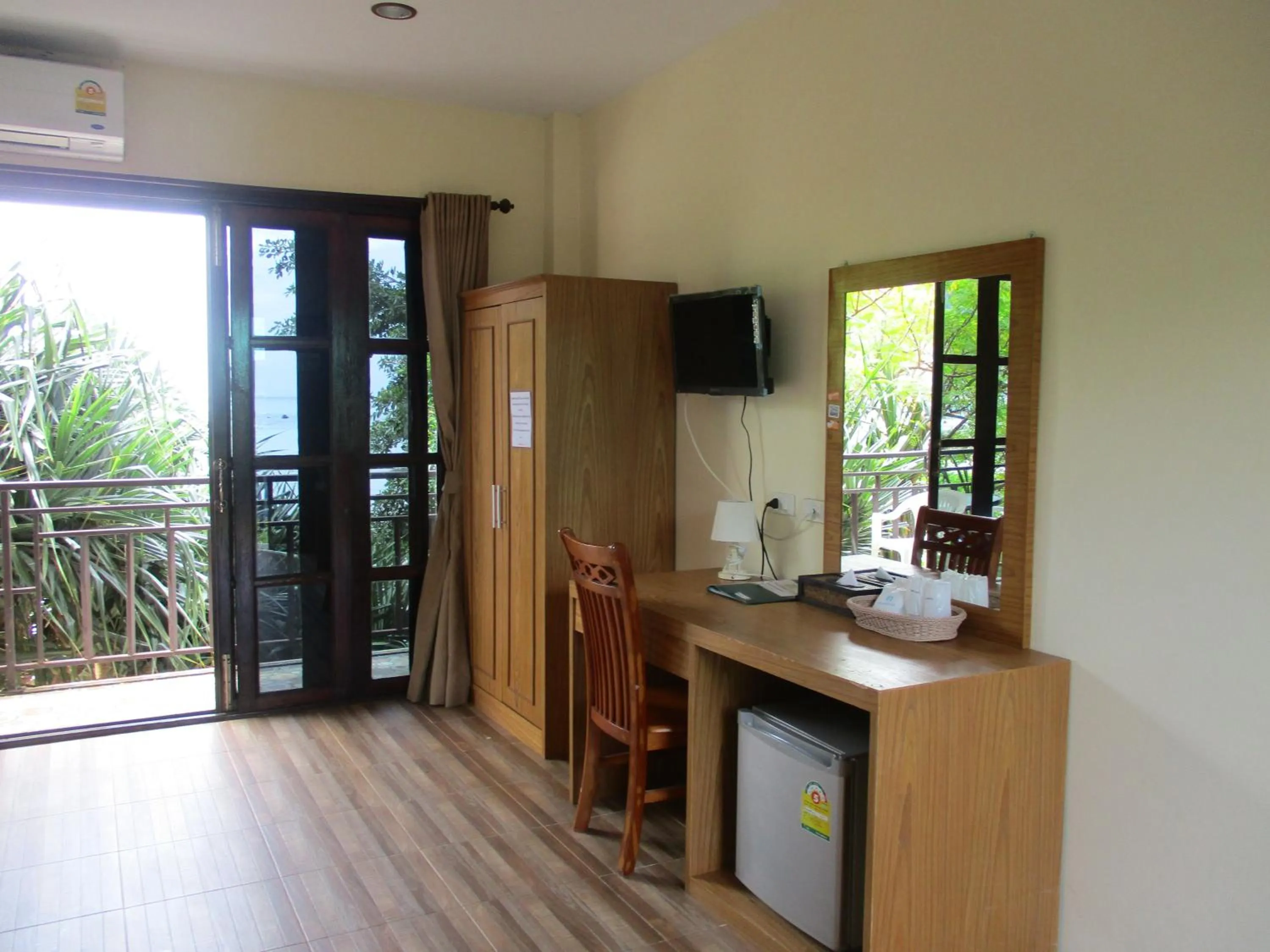 Decorative detail in Phi Phi Green House & Sunsky Hostel