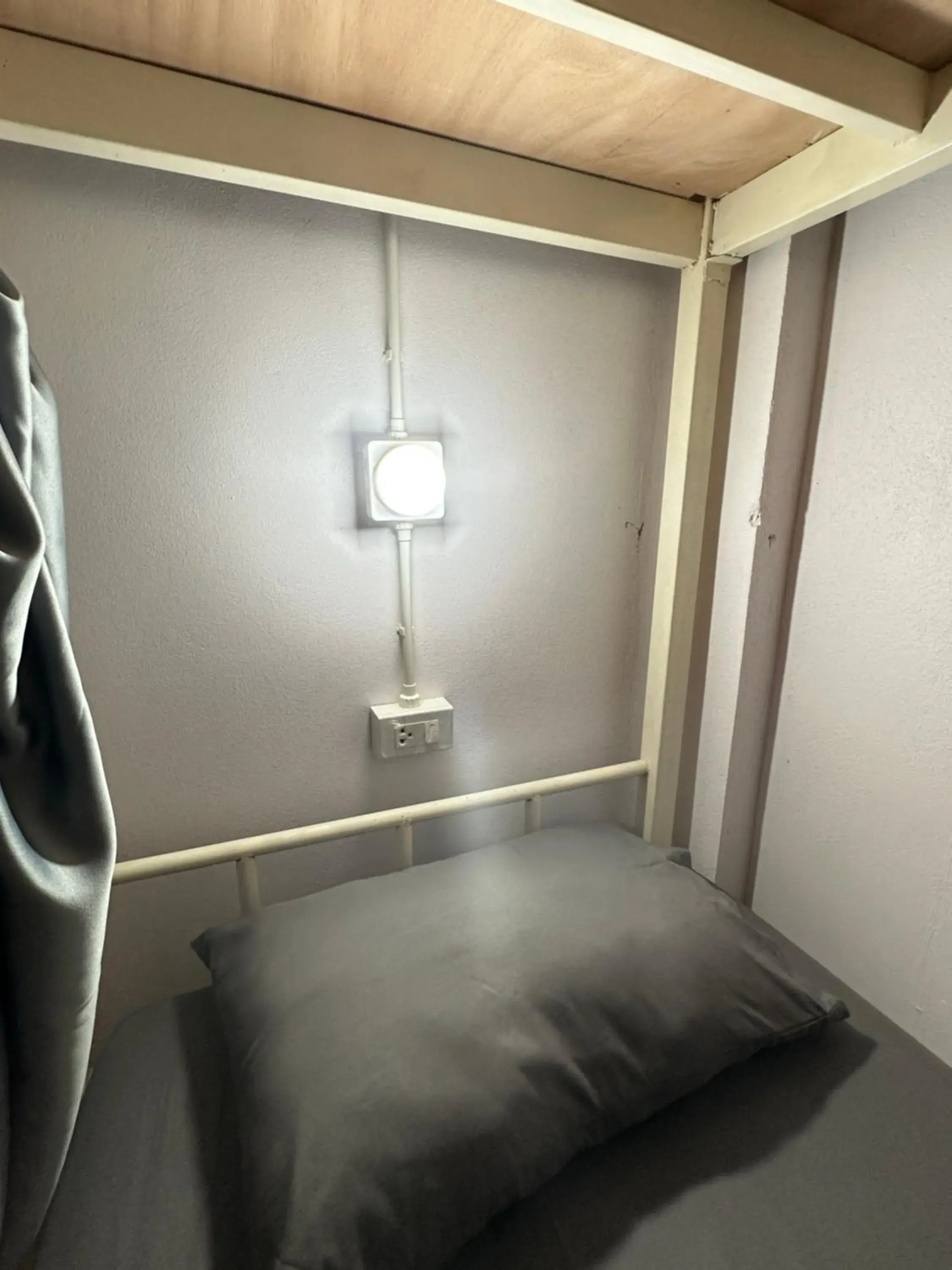 Bed in Phi Phi Green House & Sunsky Hostel Bed in Phi Phi Green House & Sunsky Hostel