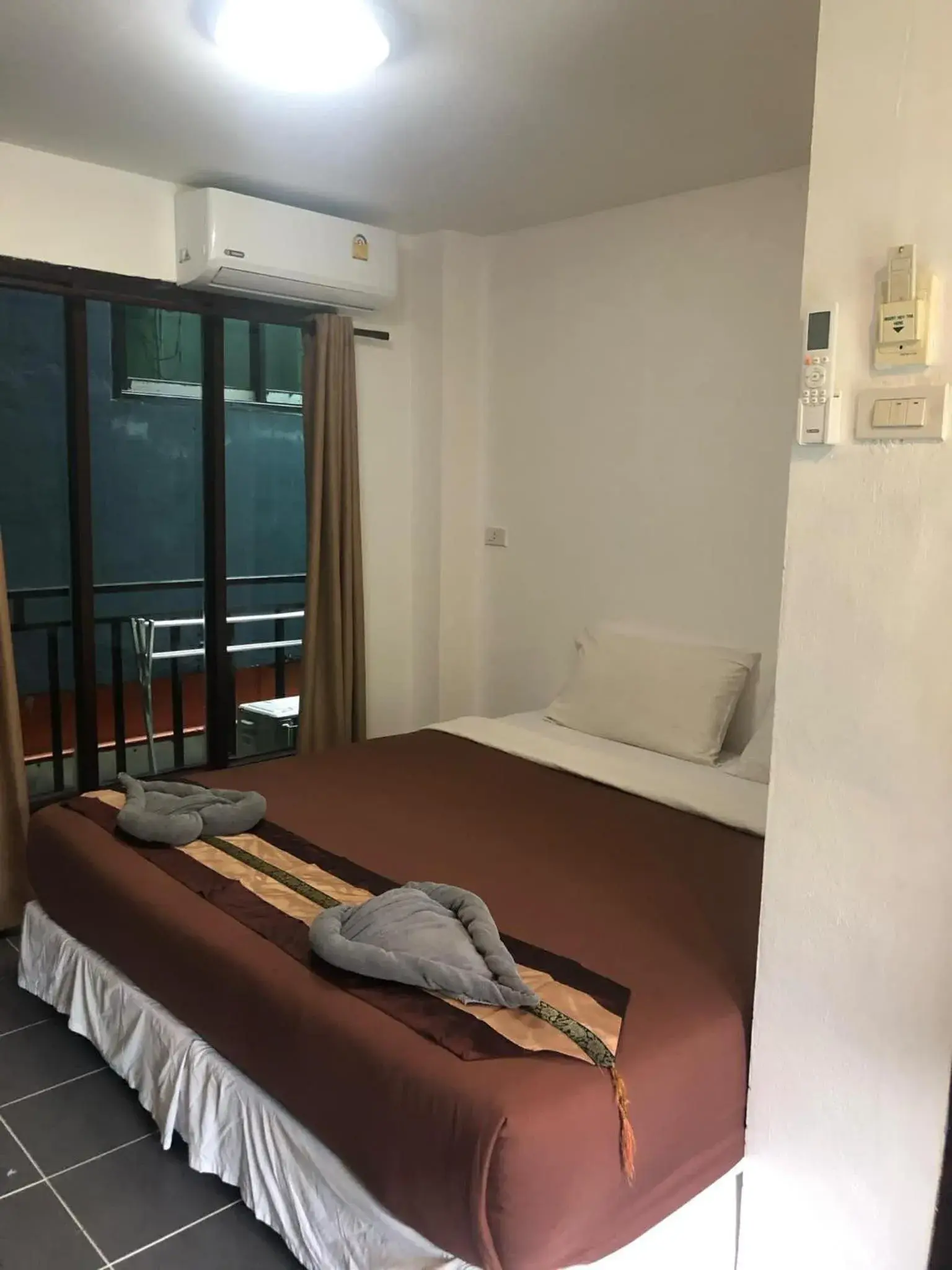 Bed in Phi Phi Green House & Sunsky Hostel Bed in Phi Phi Green House & Sunsky Hostel