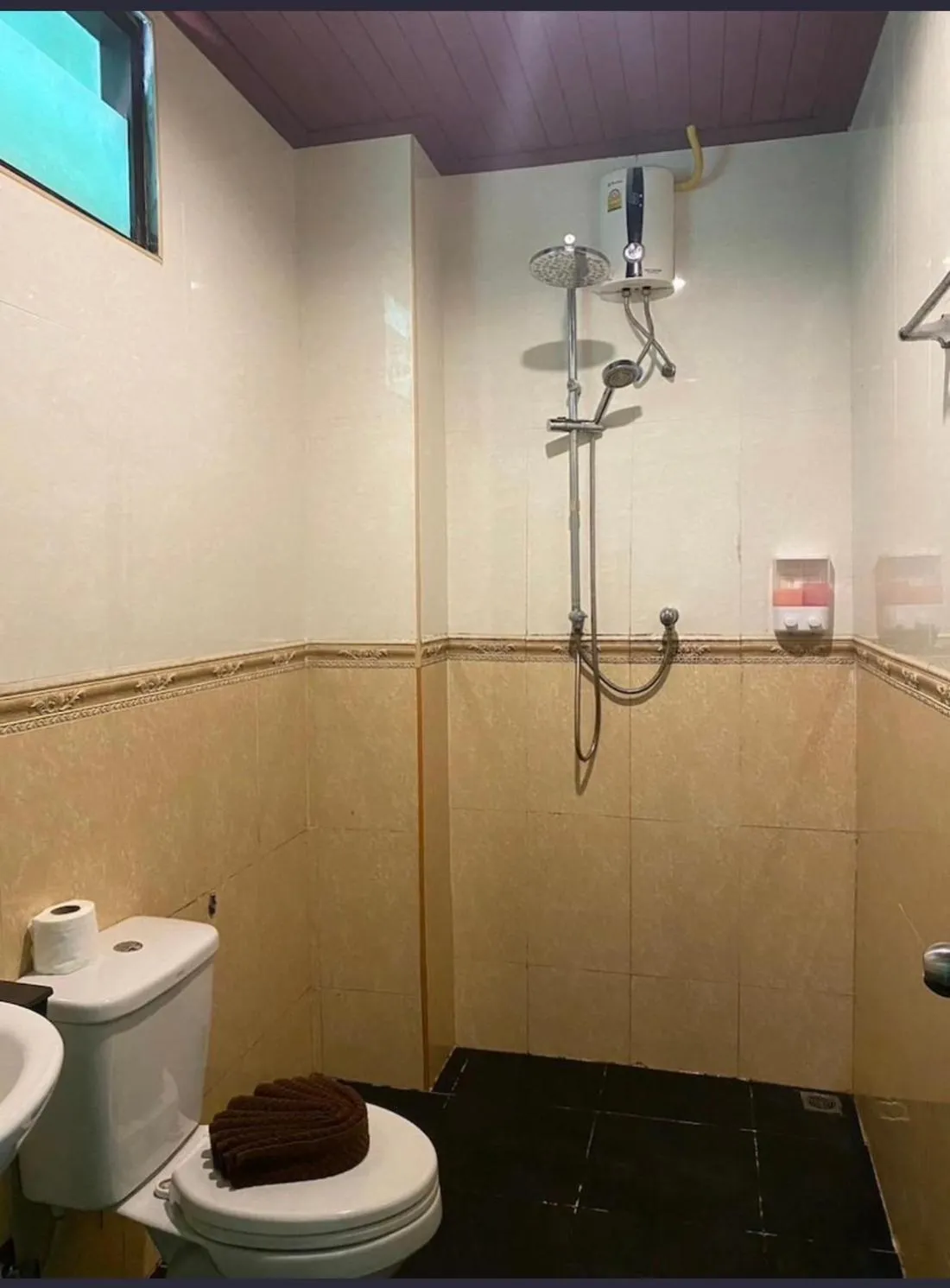 Phi Phi Green House & Sunsky Hostel